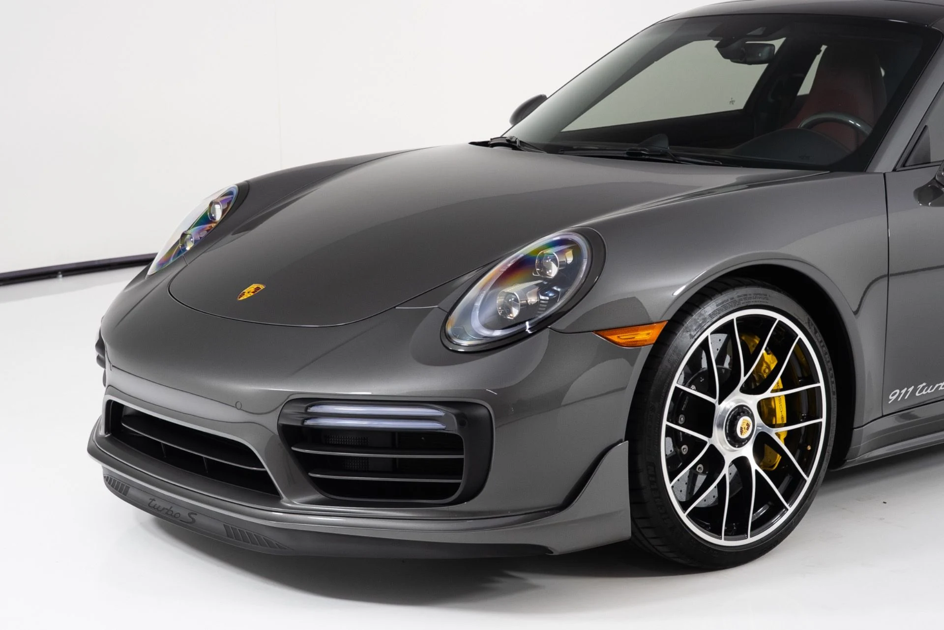 mph053_3174860115_Used_2019_Porsche_911_Turbo_S_1774999655_2272a656cc