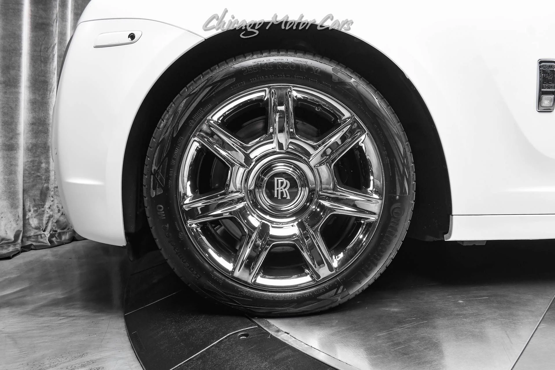 mph053_3181357574_13434_p54_l_831c9a6094