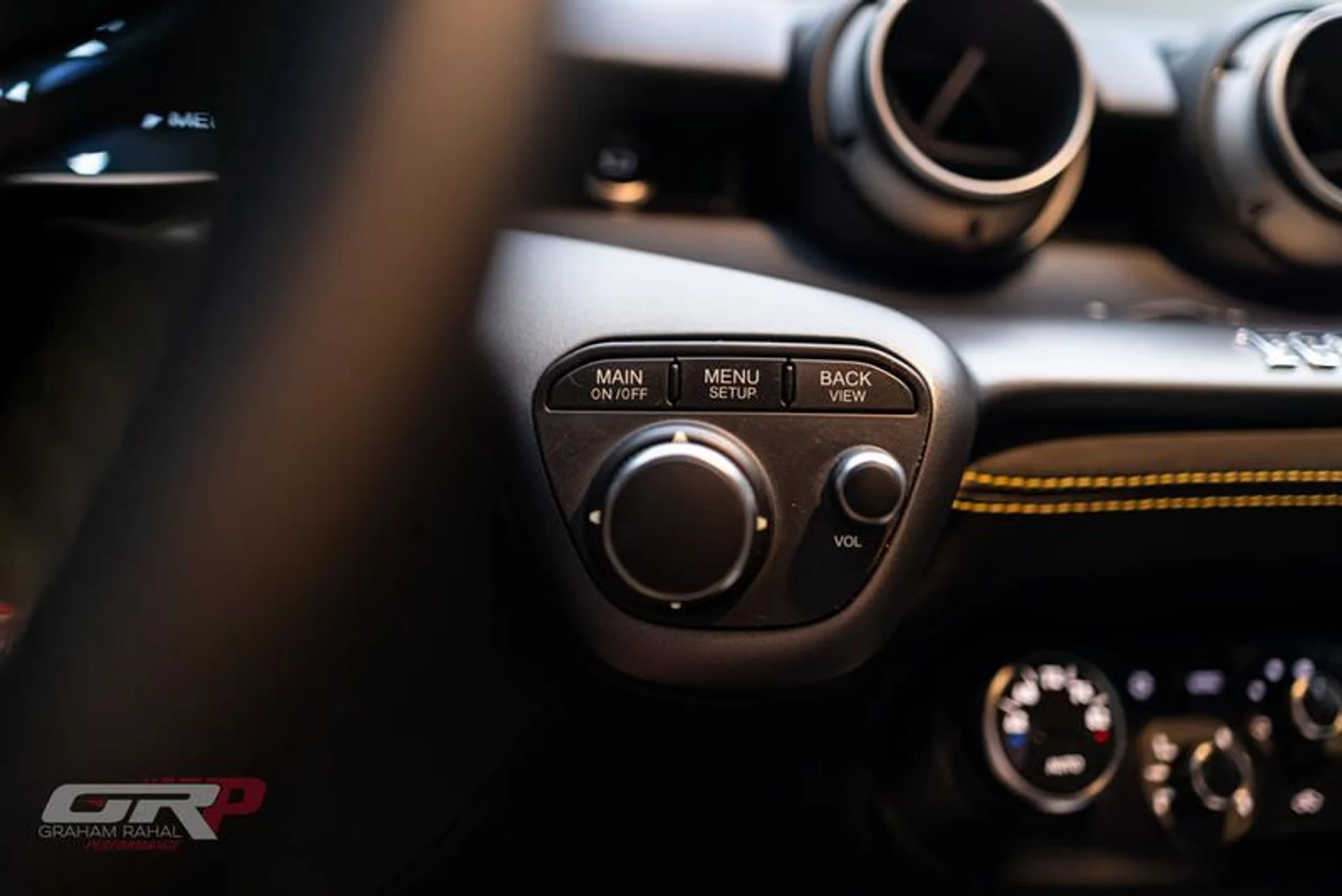 mph053_3187573946_E213_DF_5_B_624_D_48_B2_AD_55_F159_A26_B41_A6_22fd91f1f4