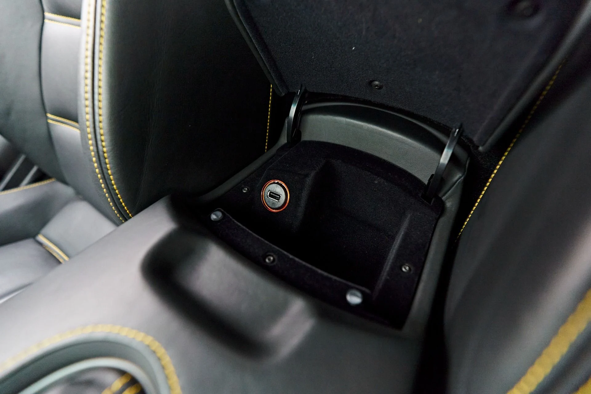 mph053_3212341034_Used_2005_Lamborghini_Gallardo_1703127301_538f2c91c4