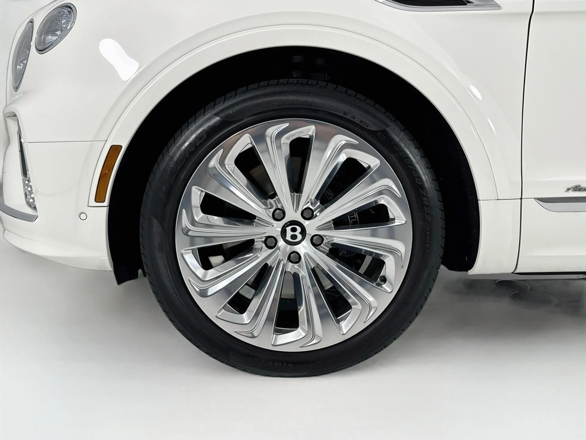mph053_3216134597_Used_2023_Bentley_Bentayga_Azure_1793142070_3c4801517b