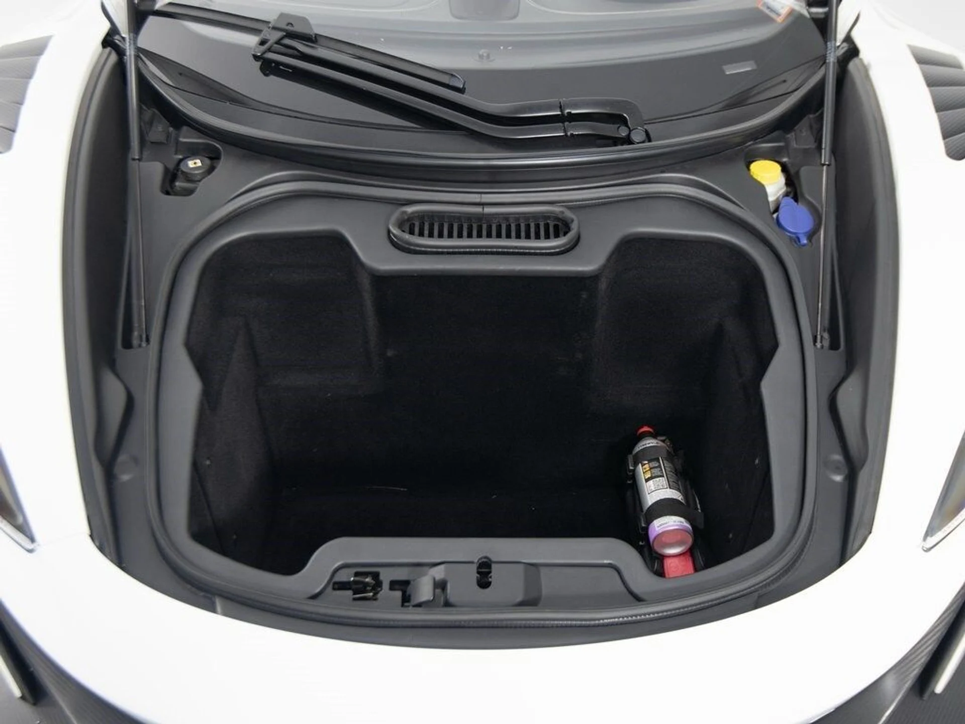 mph053_3231969673_c7e69a7988d8deefc19a77da4b305540x_5a6d2bfda9