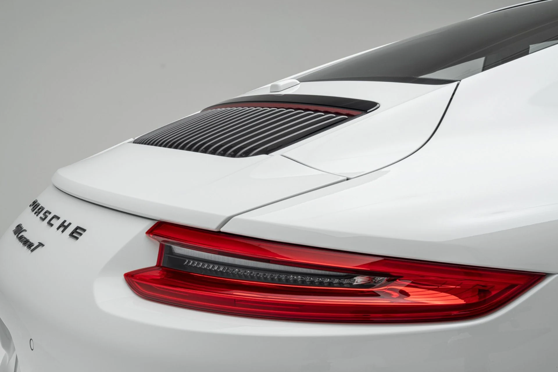 mph053_3244279471_Used_2018_Porsche_911_Carrera_T_1777581975_a71f1060e8