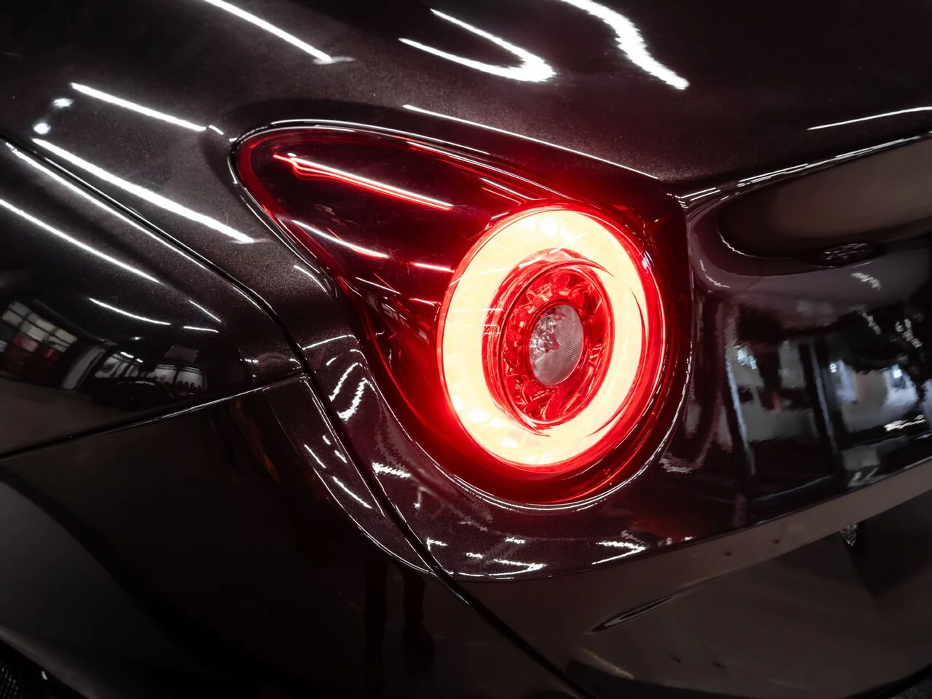 mph053_326827499_ferrari_california_2015_3f06a49e33