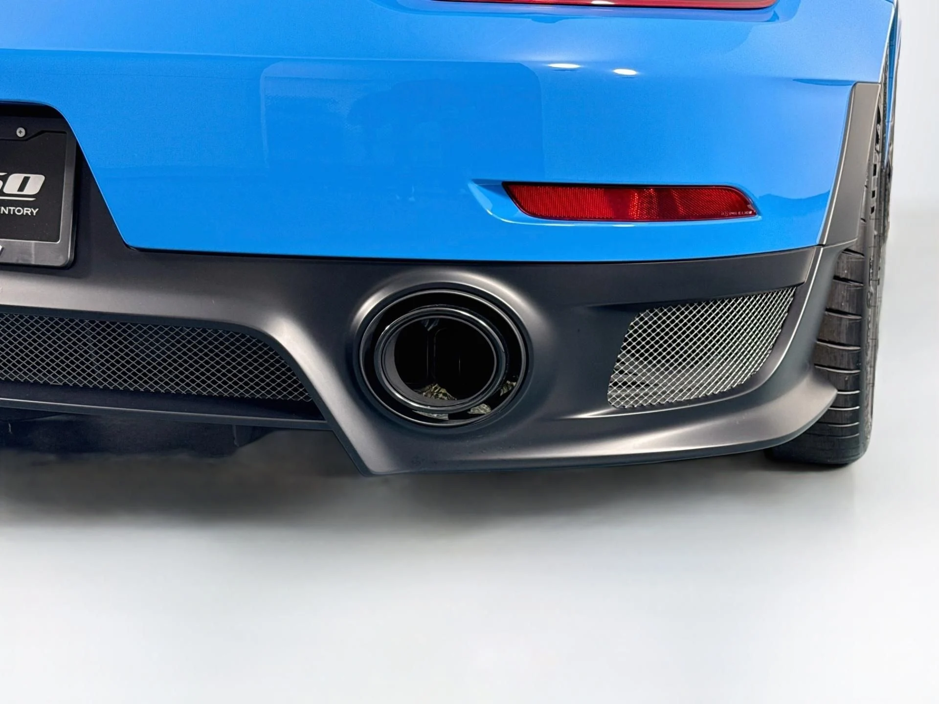 mph053_3270138806_Used_2019_Porsche_911_GT_2_RS_1785958220_22d5c5ab77