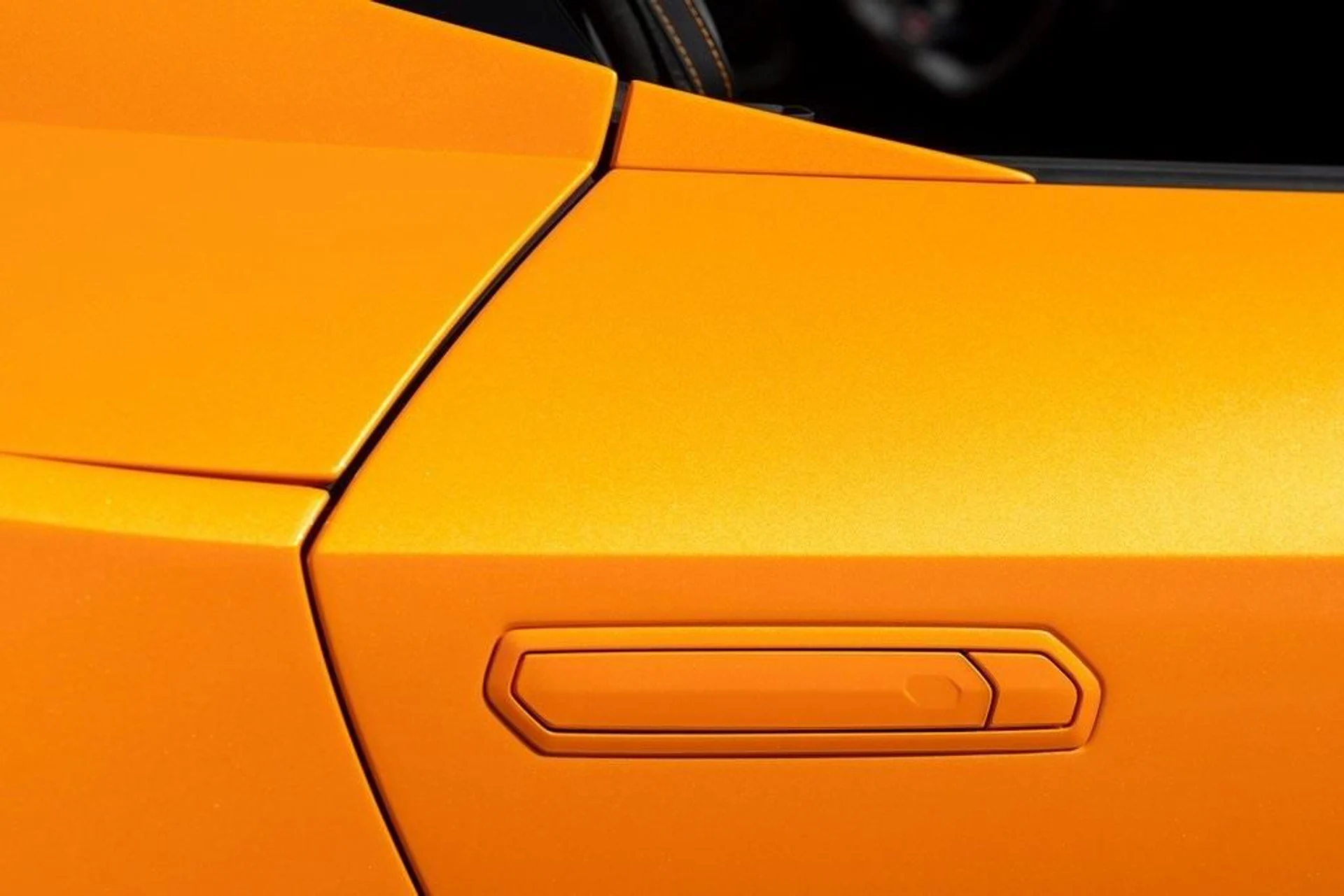 mph053_3272153799_Used_2018_LAMBORGHINI_HURACAN_LP_580_2_S_1695438502_6b3c206f55