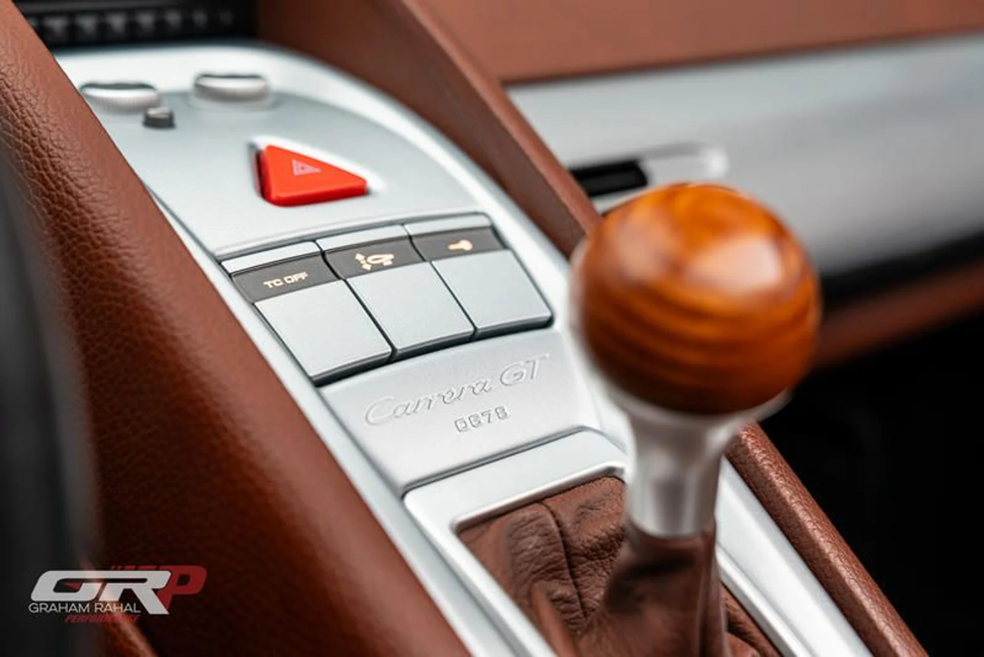 mph053_3272379677_6825_D568_3191_4_D53_941_F_FF_7_E7_DA_44_F2_C_5b33a2c796