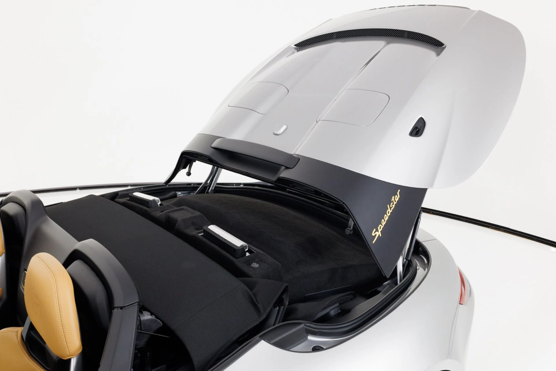 mph053_3278958134_Used_2019_Porsche_911_Speedster_1790794390_c274ef1828