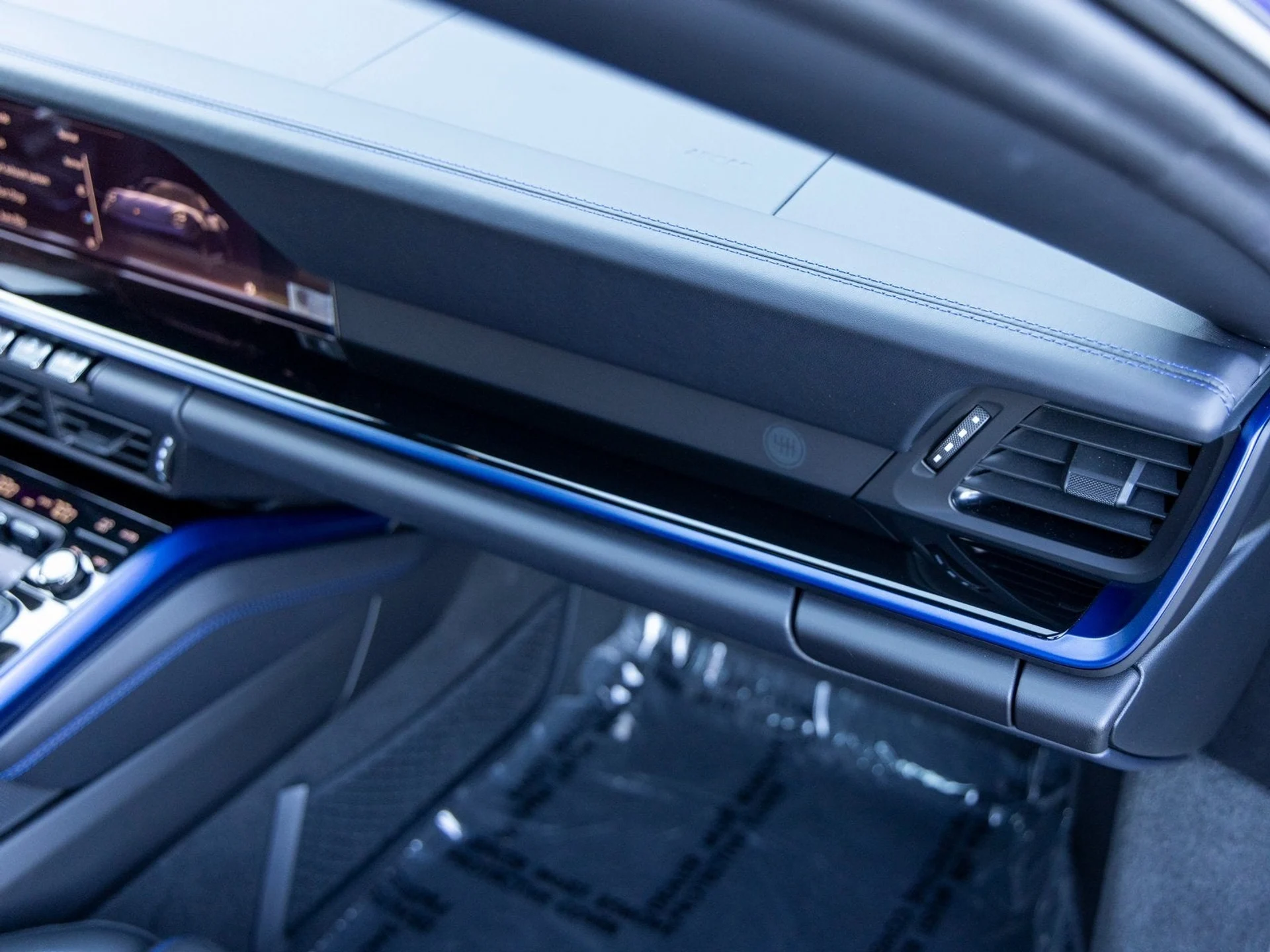 mph053_3283139754_54_1b51689d73