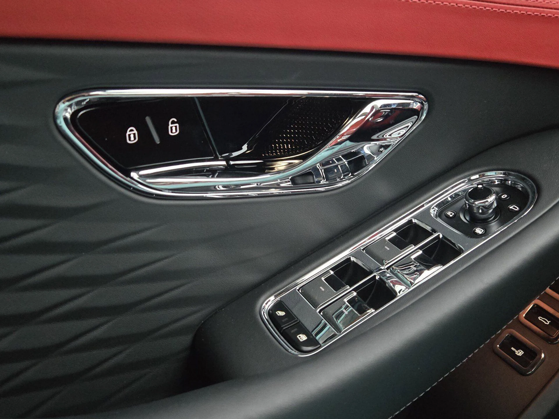 mph053_3290599936_83d815358a95cf9cc241db989f2ebf49x_1e3162d7c6