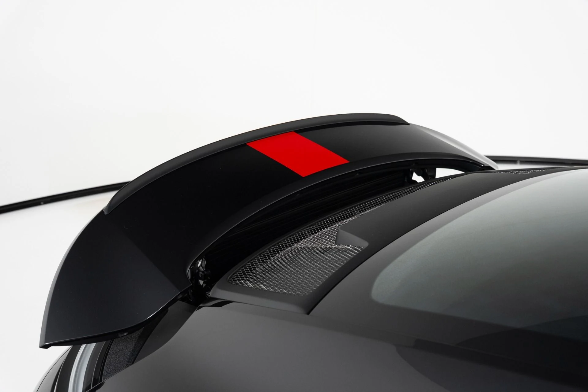 mph053_3308080003_Used_2025_Porsche_911_GT_3_Touring_1756254275_a431c4d300