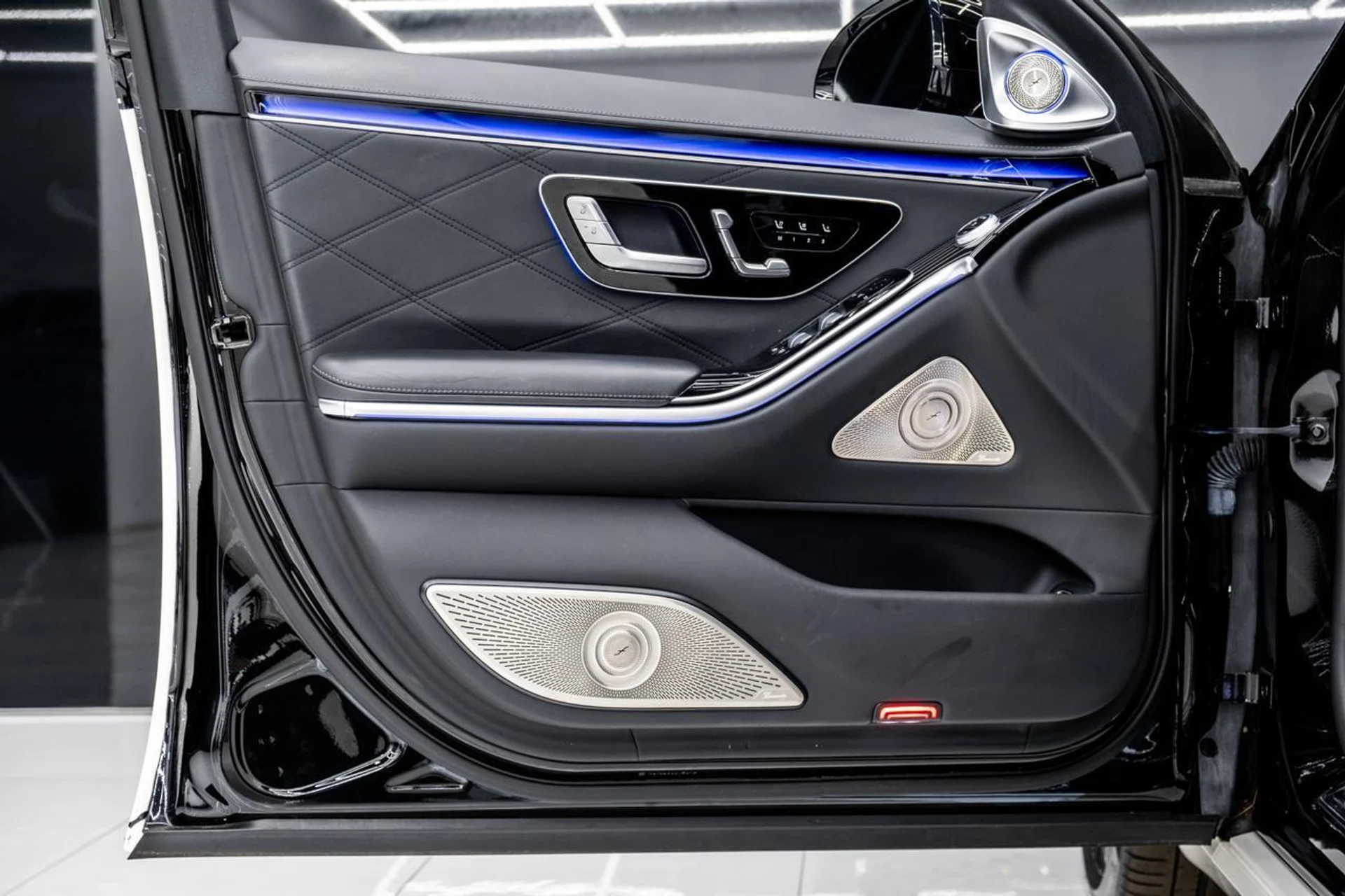 mph053_3309436267_c5e49765246db6e4abb784dbd97fd807_025981cc76