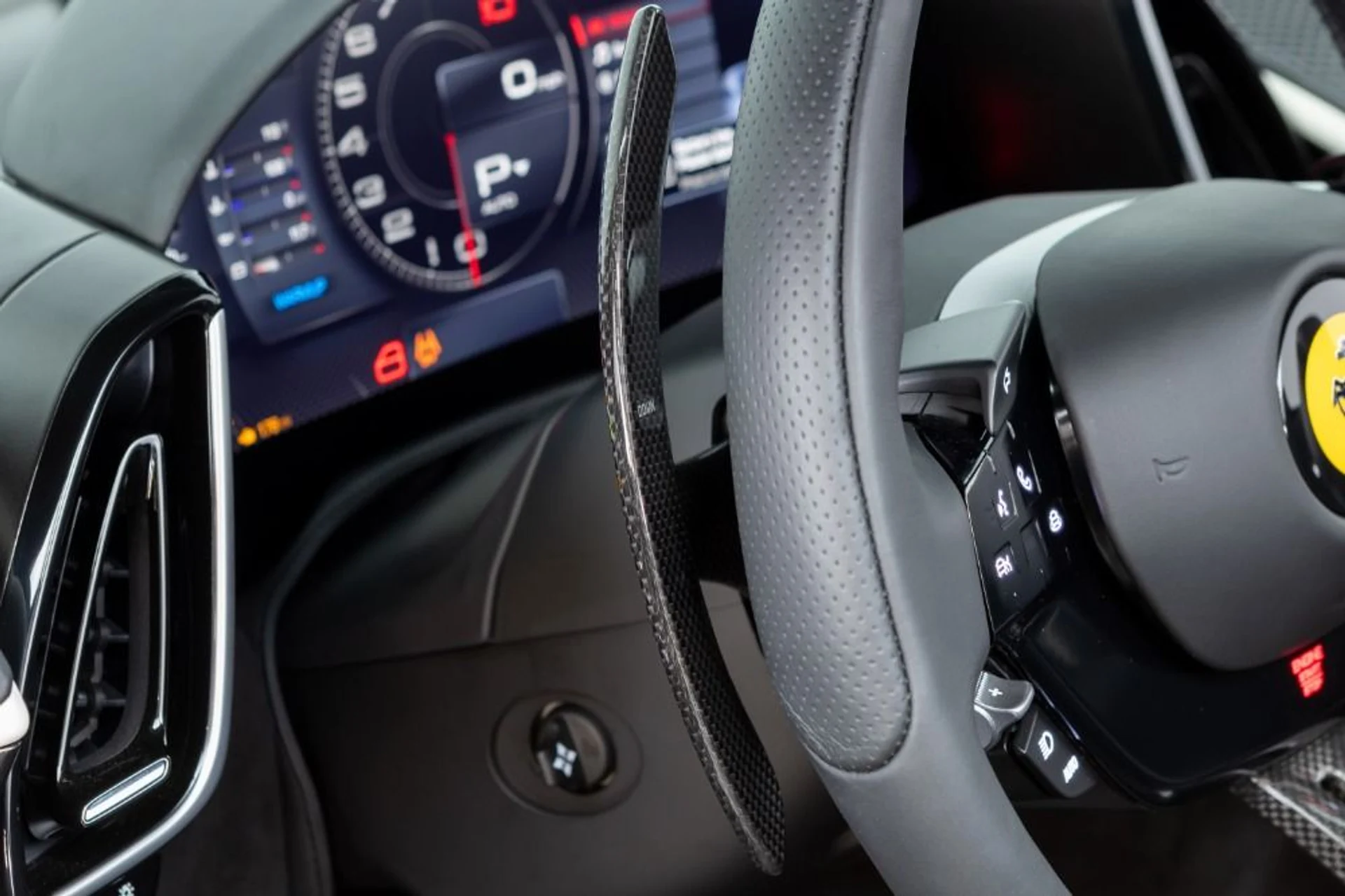 mph053_3312096175_Used_2024_Ferrari_Roma_Spider_a78383ddb7