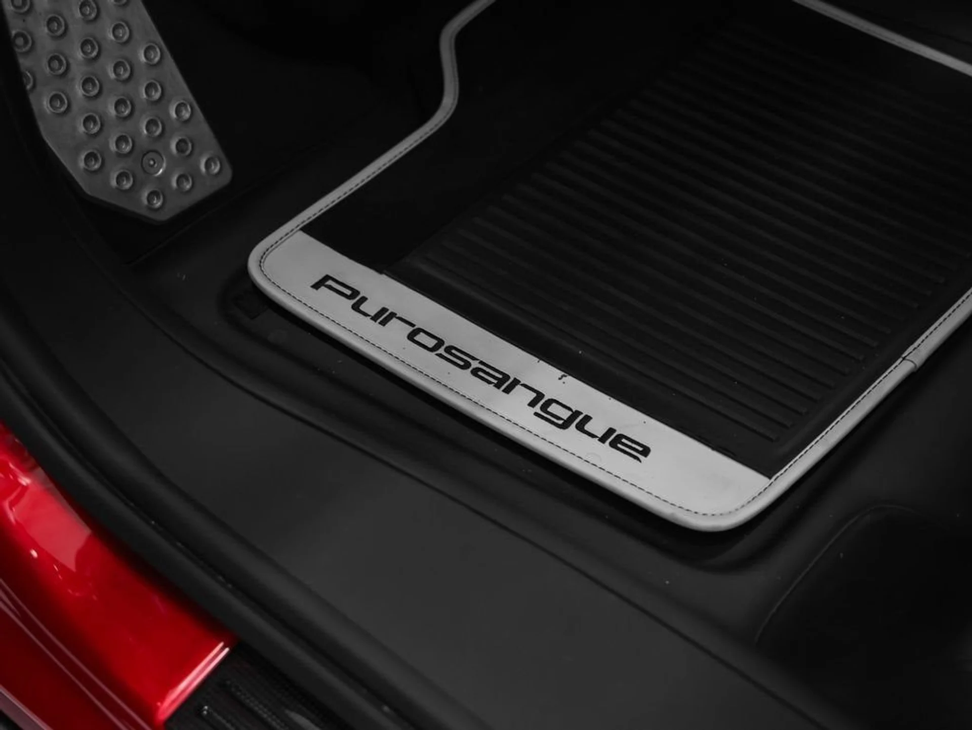 mph053_3339325707_54_887279a824