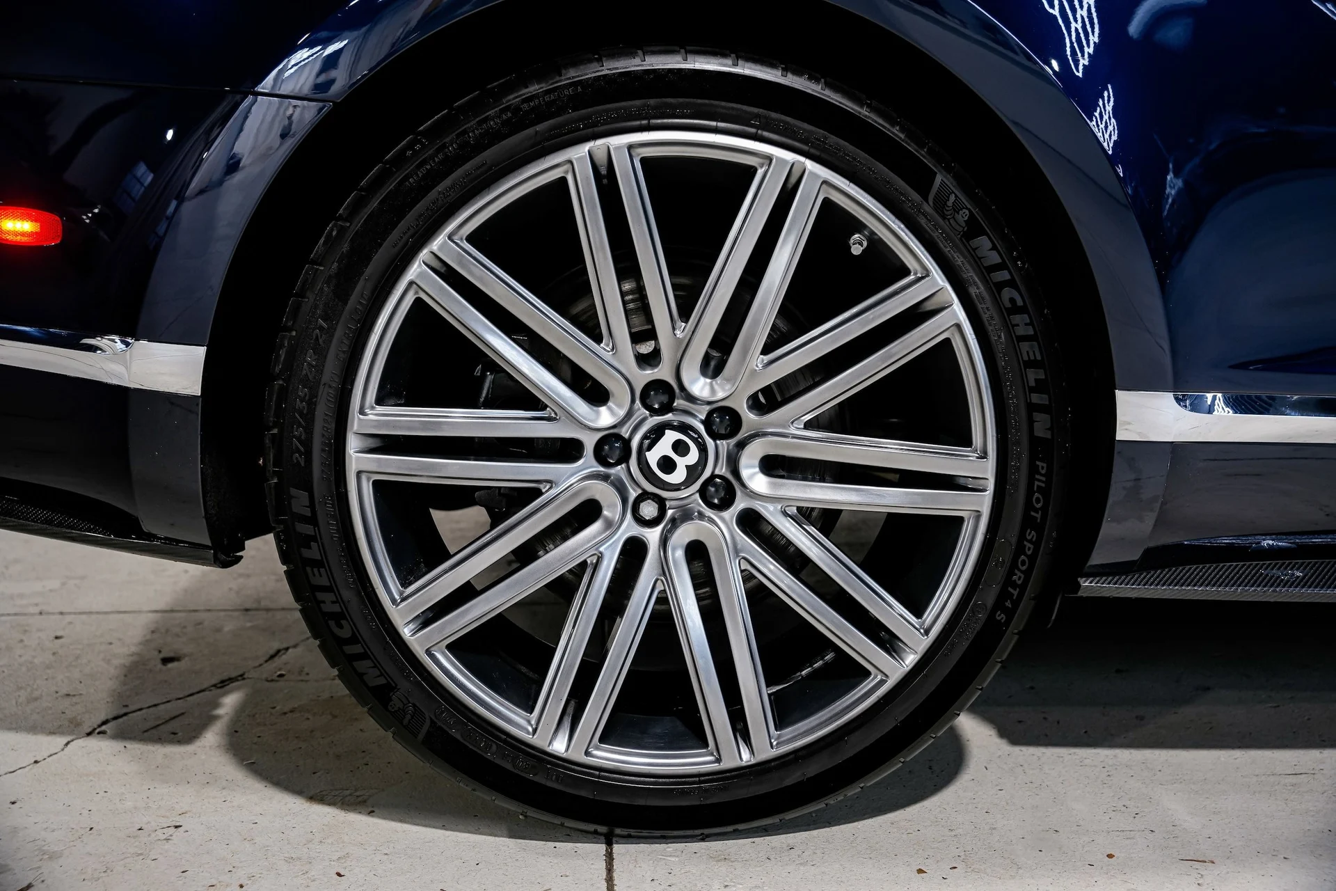 mph053_333990146_52dc5e2d06bda1be53281b373fc8e63ex_b2ea07a90c