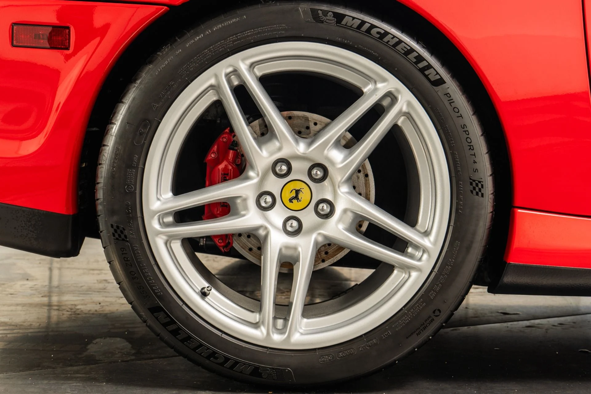 mph053_3361573364_Used_2000_Ferrari_550_Maranello_1760995634_ac0def5b25