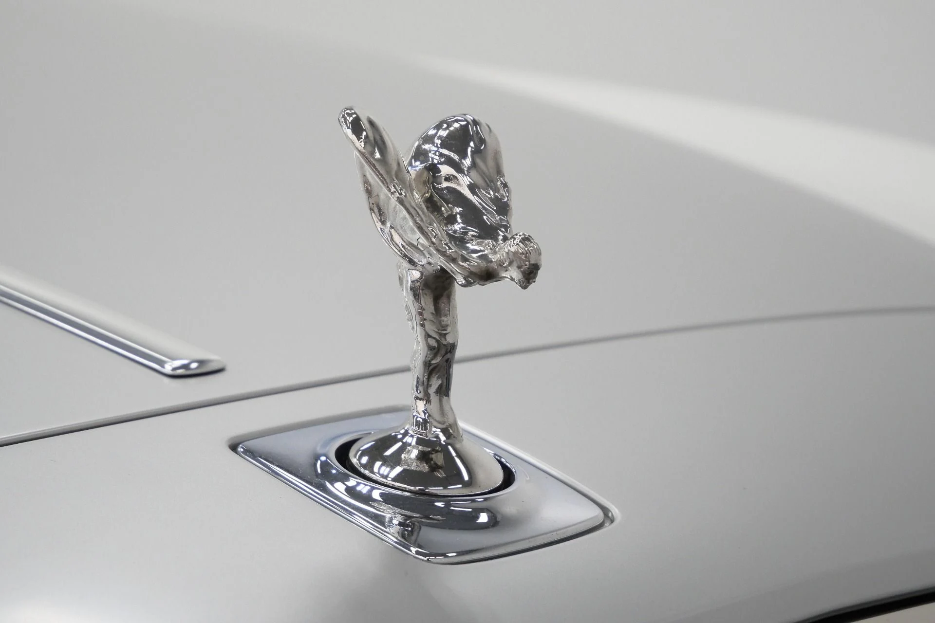 mph053_3381436478_Used_2014_Rolls_Royce_Ghost_V12_Power_Drivers_Assistance_1_Heated_and_Ventilated_Front_Seats_1779224671_597ff18308