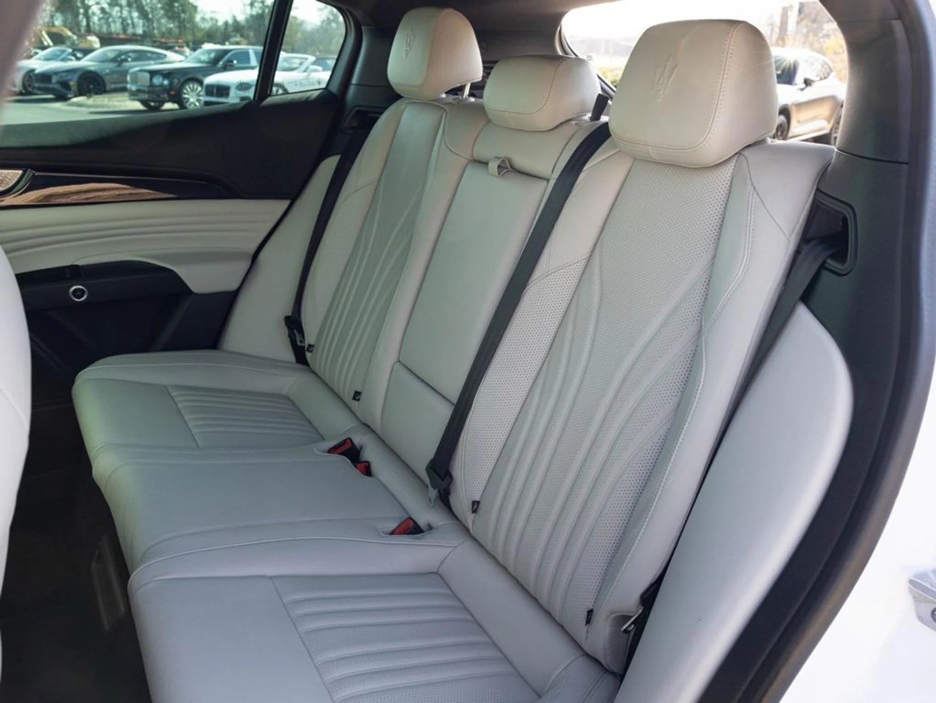 mph053_3403204024_480723428_694422fe4f23a11bfcaf5408_ae38e49ad5