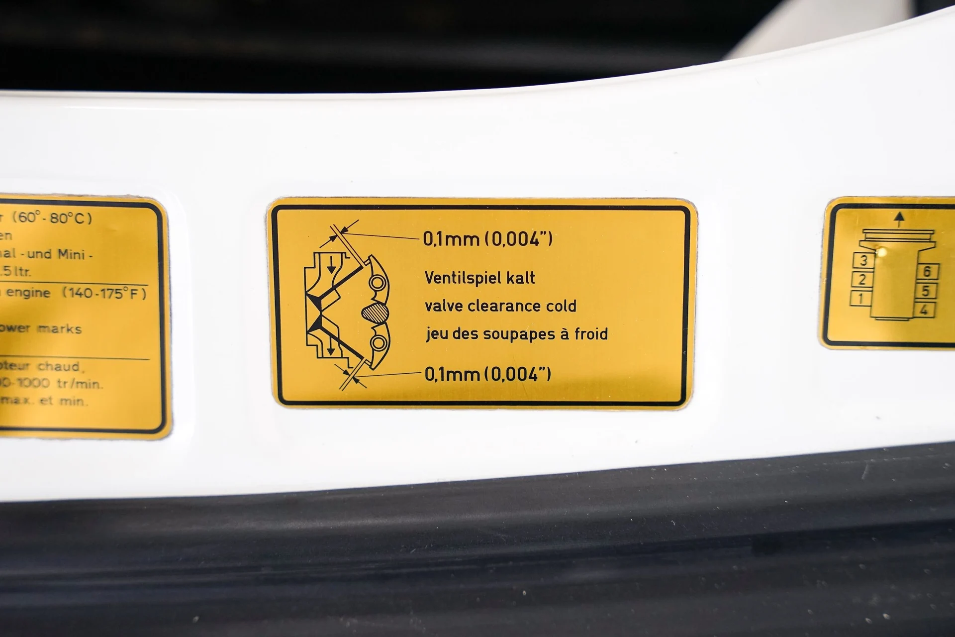 mph053_3406446252_2c4e2224ce3f0dad641869eef8d07840x_b80bde8baf