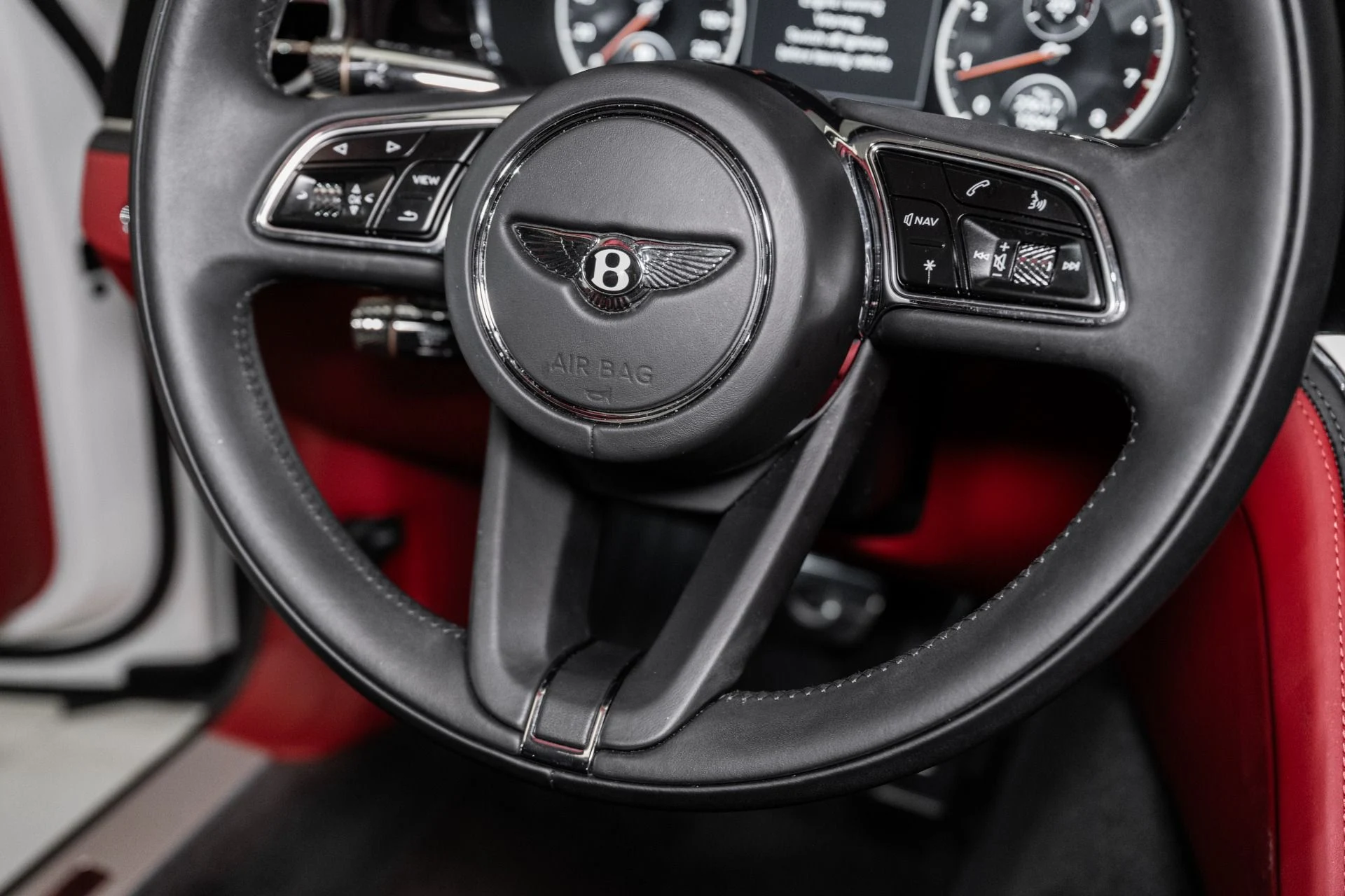 mph053_3410141215_Used_2021_Bentley_Flying_Spur_V8_1752848814_ca7f611f71