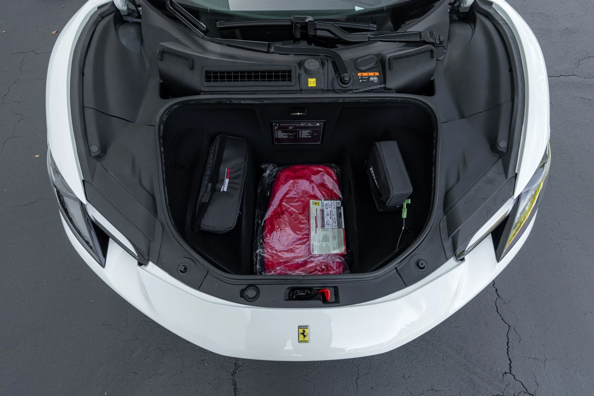 mph053_3434401000_Used_2025_Ferrari_296_GTB_1761682901_71b8e31f3c