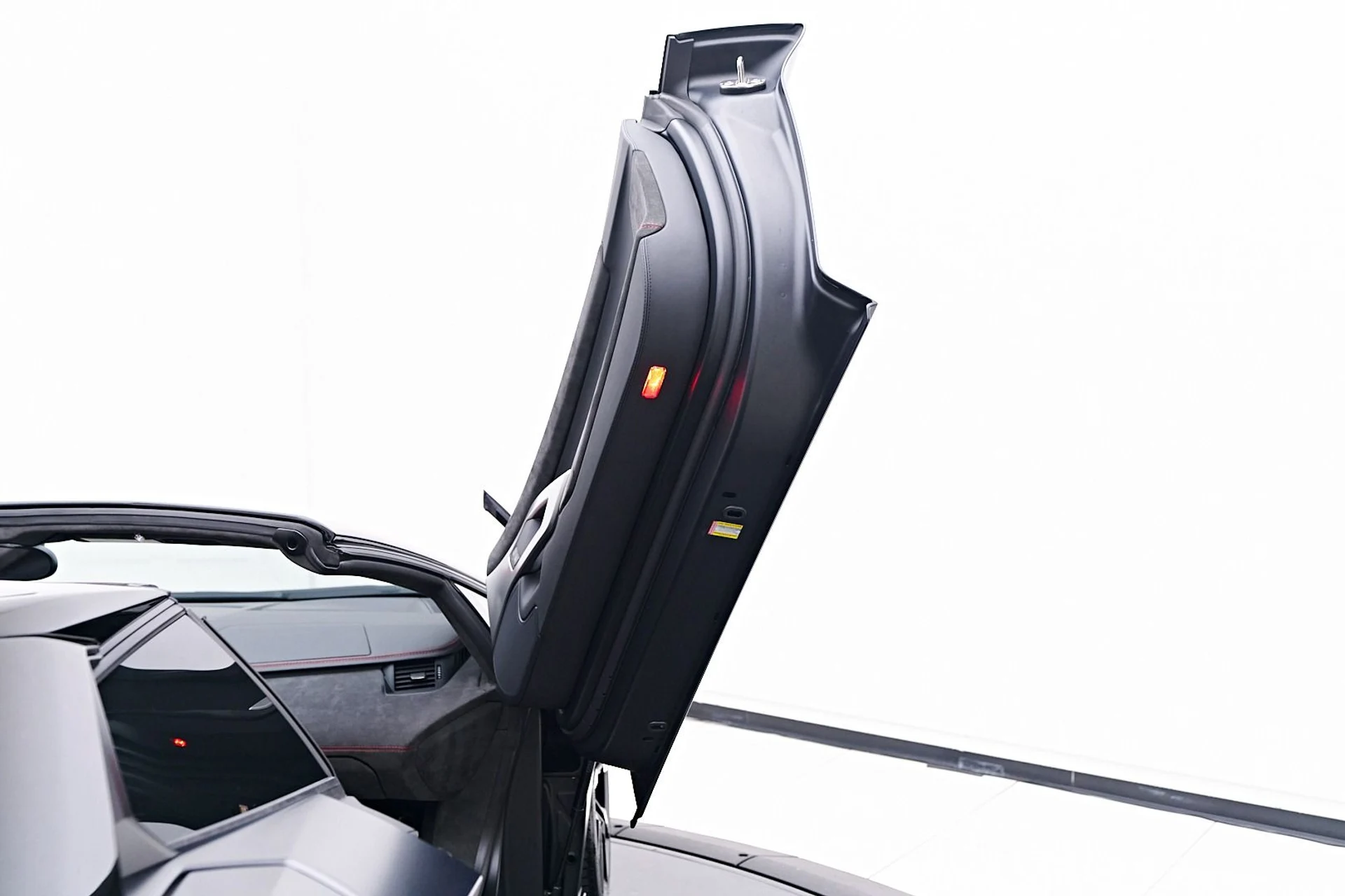 mph053_344924428_Used_2016_Lamborghini_Aventador_LP_700_4_1745086156_c60bb45390