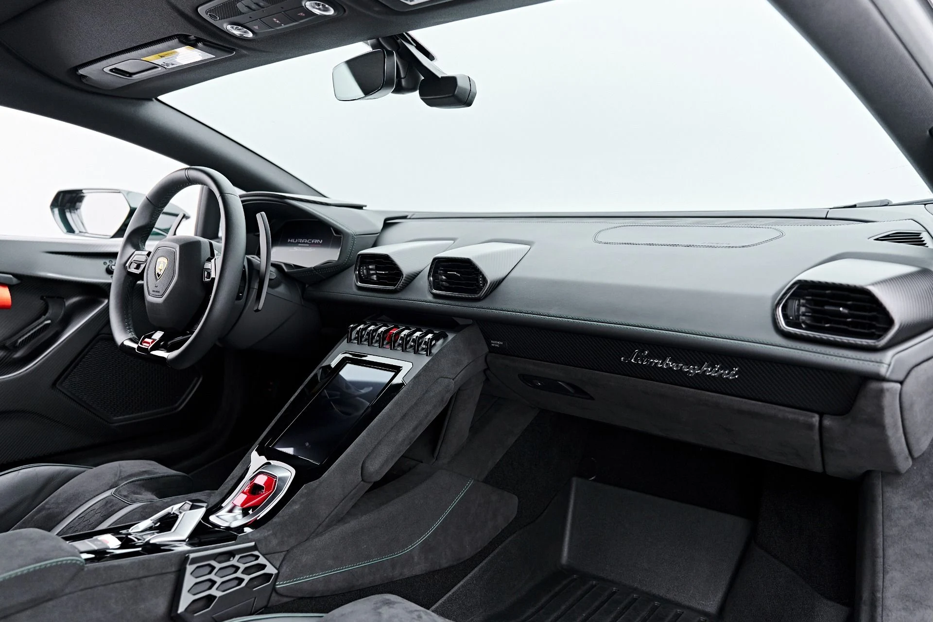 mph053_3504153241_Used_2024_Lamborghini_Huracan_Sterrato_Base_1790365026_661f812076