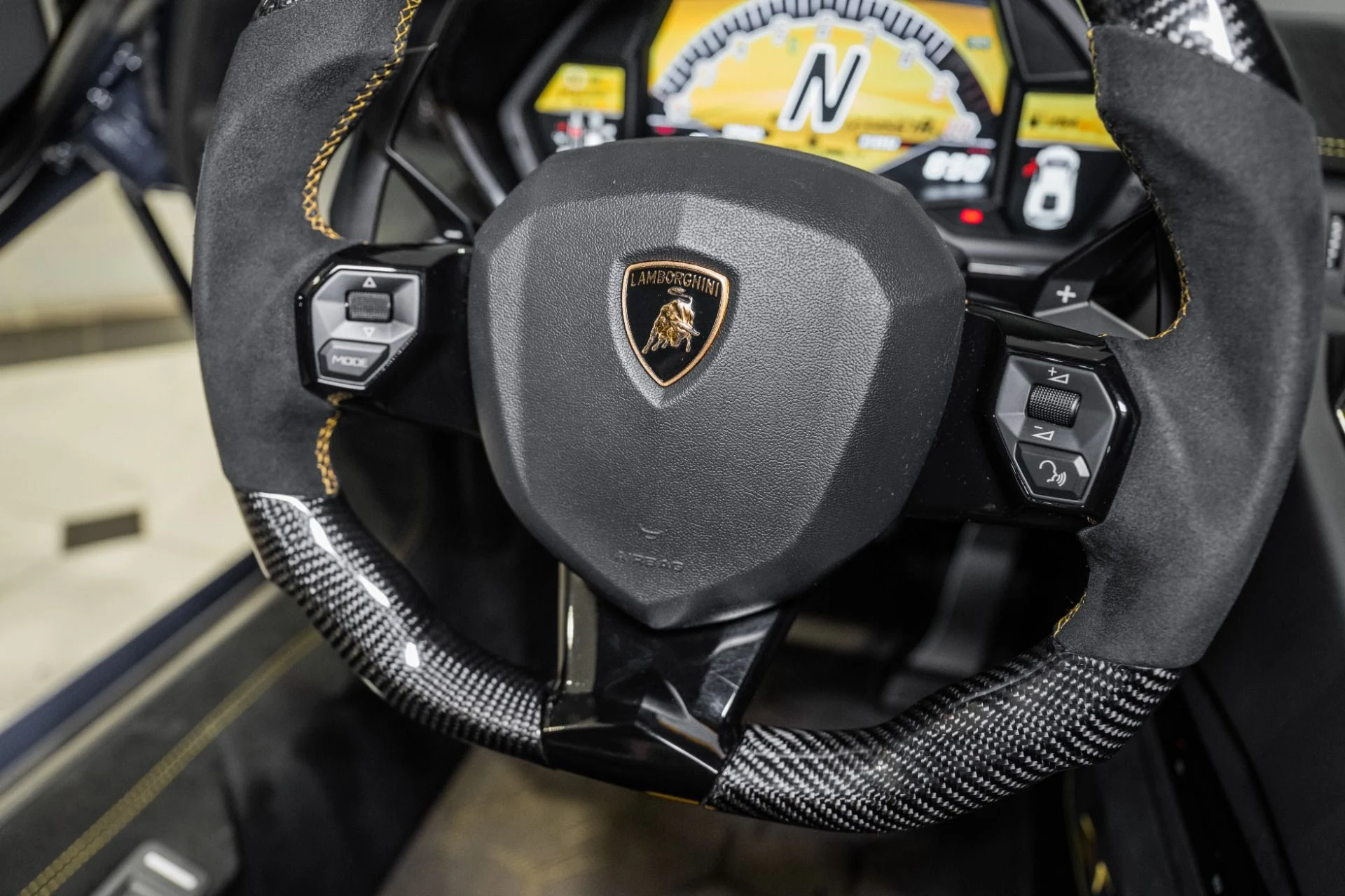 mph053_3514003196_Used_2016_Lamborghini_Aventador_LP_750_4_SV_Coupe_1783114443_9ec6945813