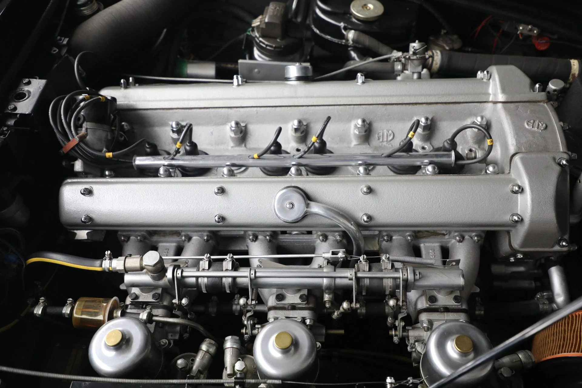 mph053_353300354_Used_1968_Aston_Martin_DB_6_1793123624_2e40828396