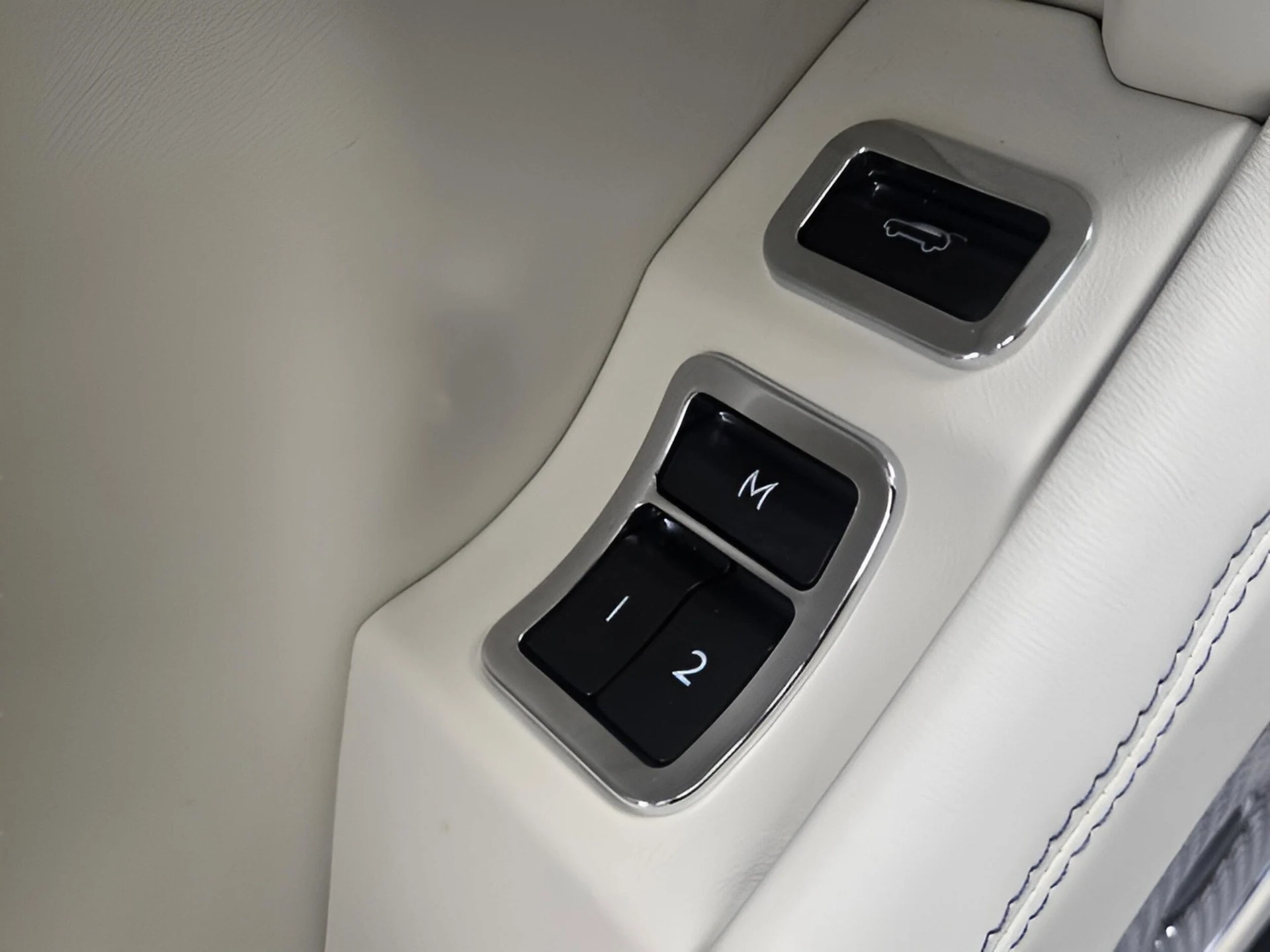 mph053_3540783679_0c1449707796c577933b66be69d08da3x_1a2788484c