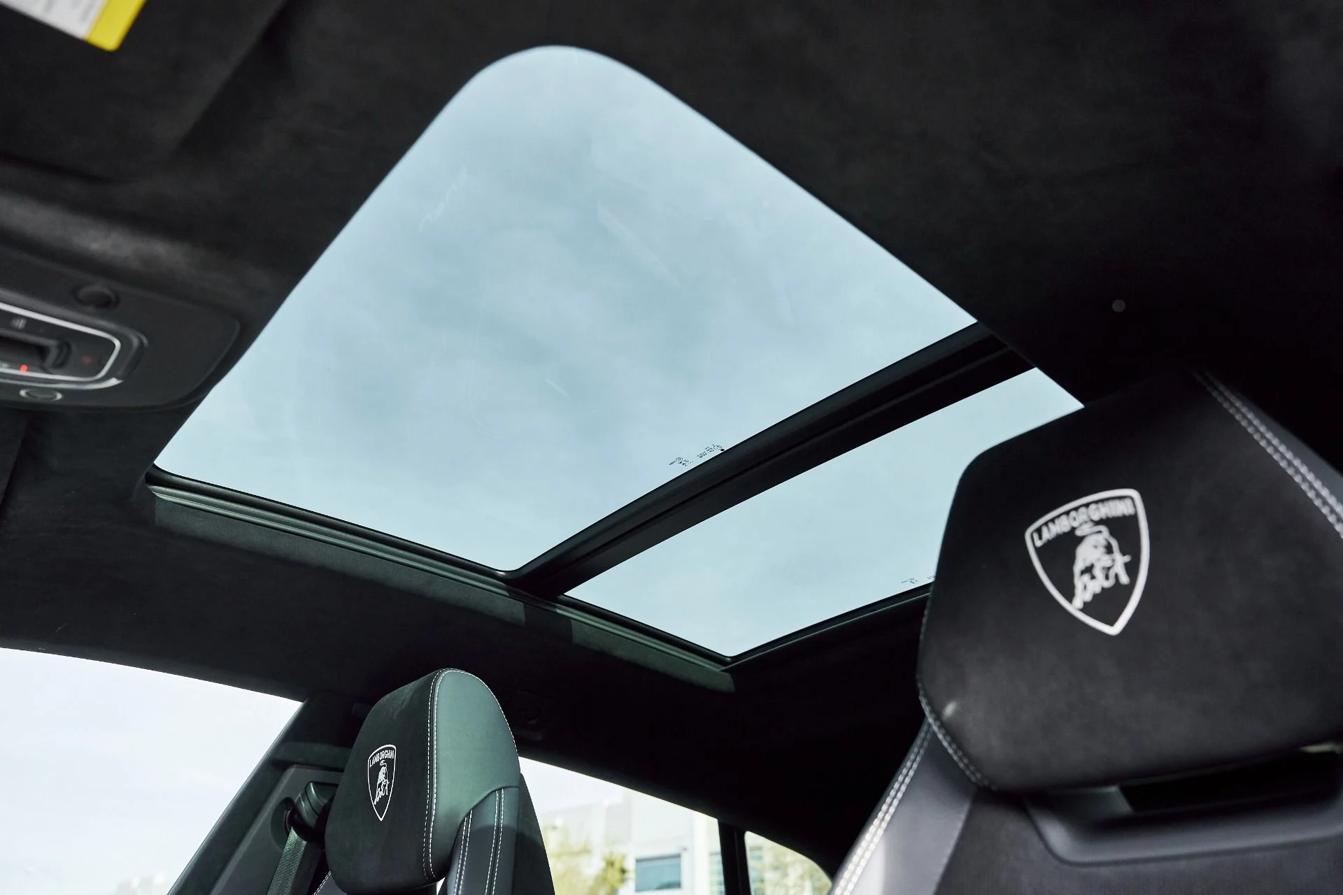 mph053_3561012855_Used_2024_Lamborghini_Urus_Performante_1766457724_58db590b0c