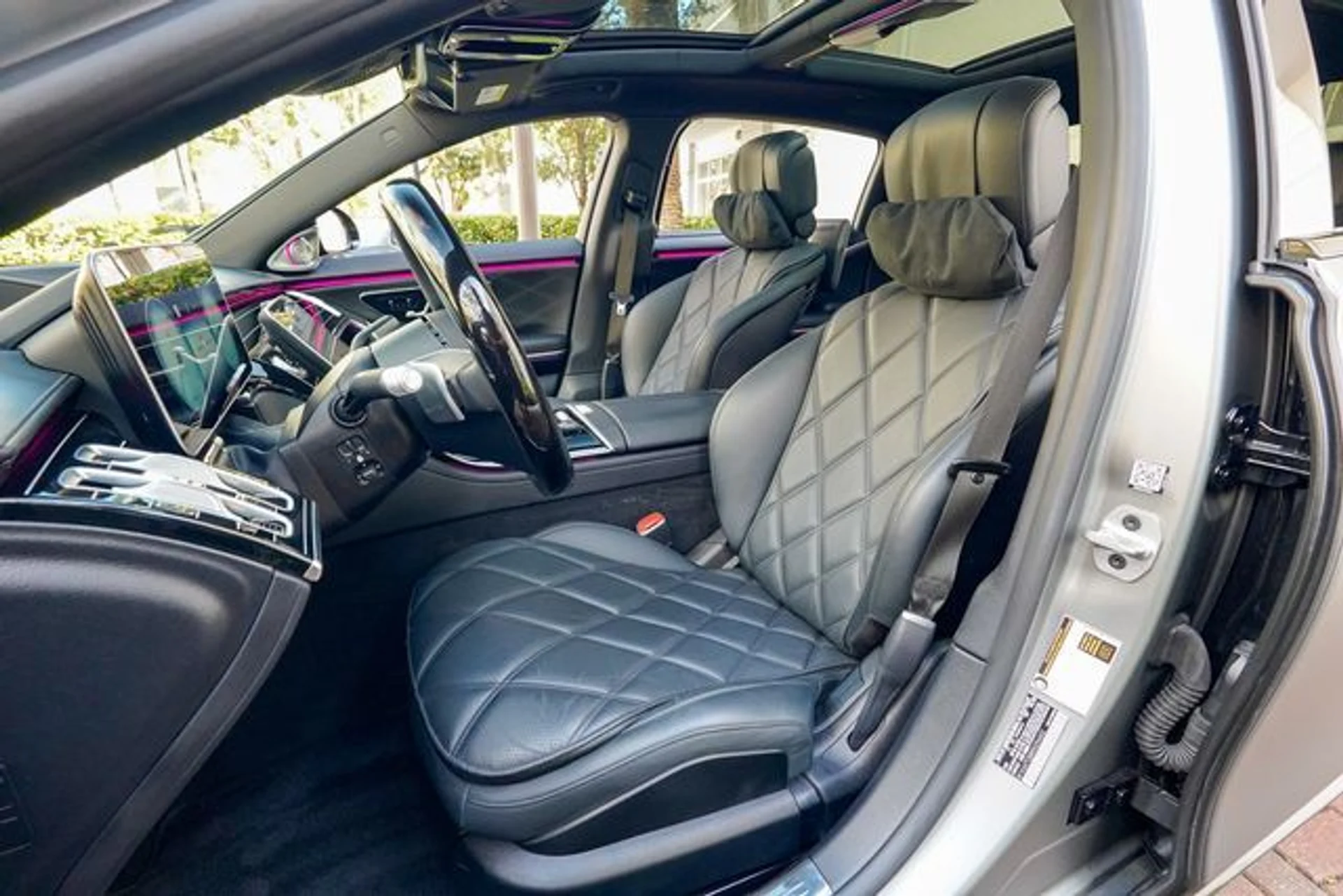 mph053_3571489004_22986852_54_daef6aa212