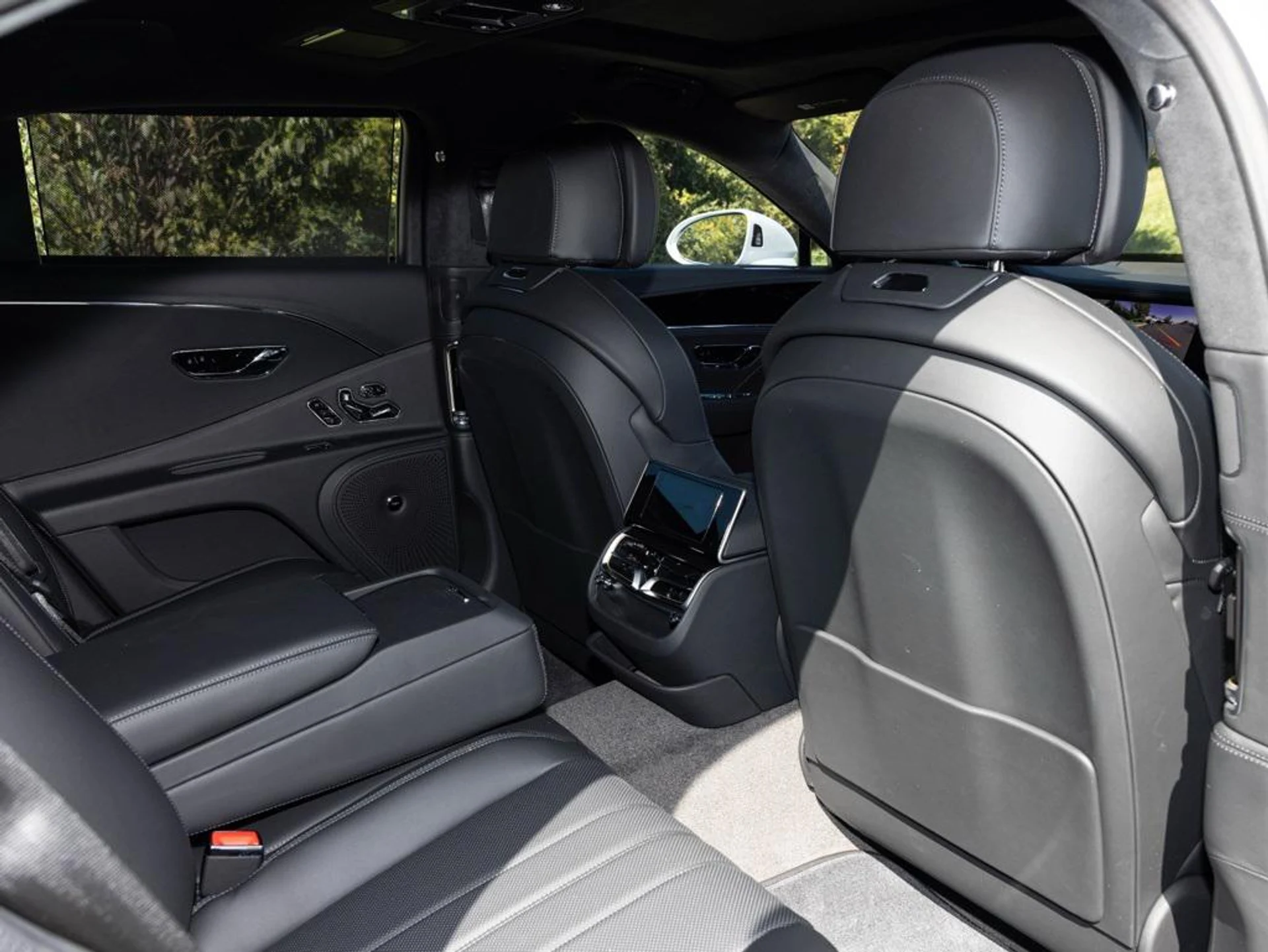 mph053_3574552981_465279750_68f229d9c83056c645fcfec5_59aab3cf28