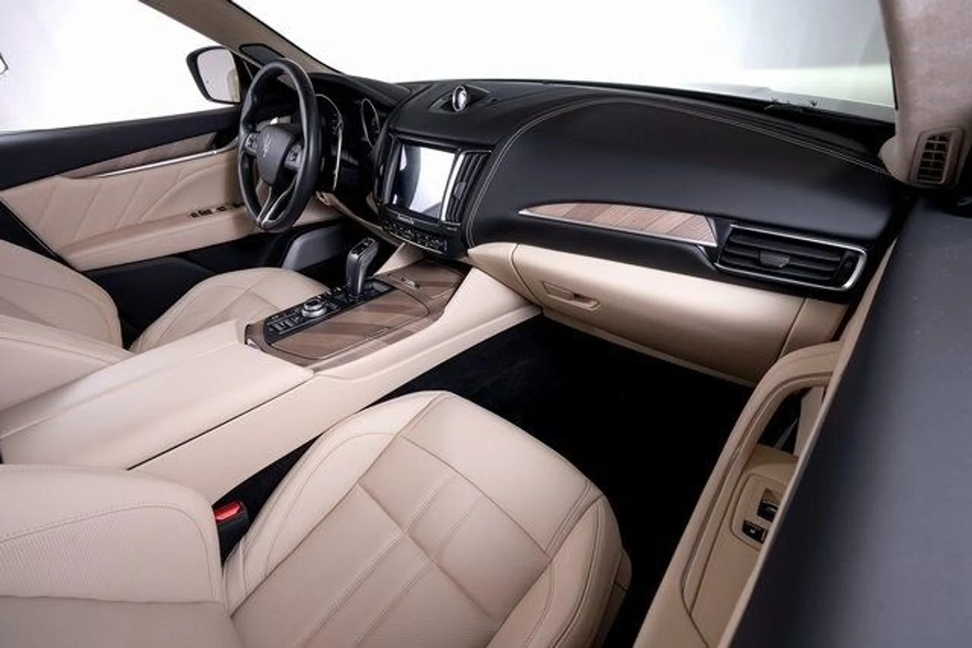 mph053_357991688_412eccd09de91543197b65c2d09ee222x_ff3c947ff3