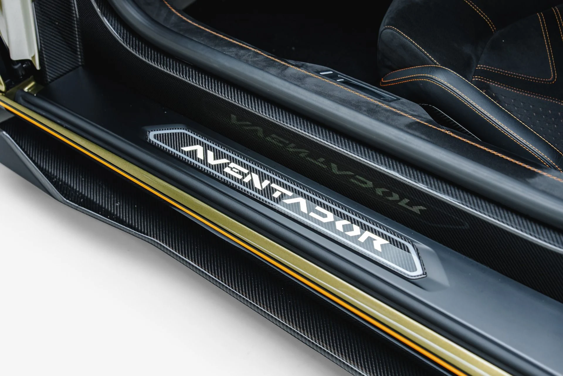 mph053_3596746588_Used_2022_Lamborghini_Aventador_LP_780_4_Ultimae_1792689500_05fab2f67e