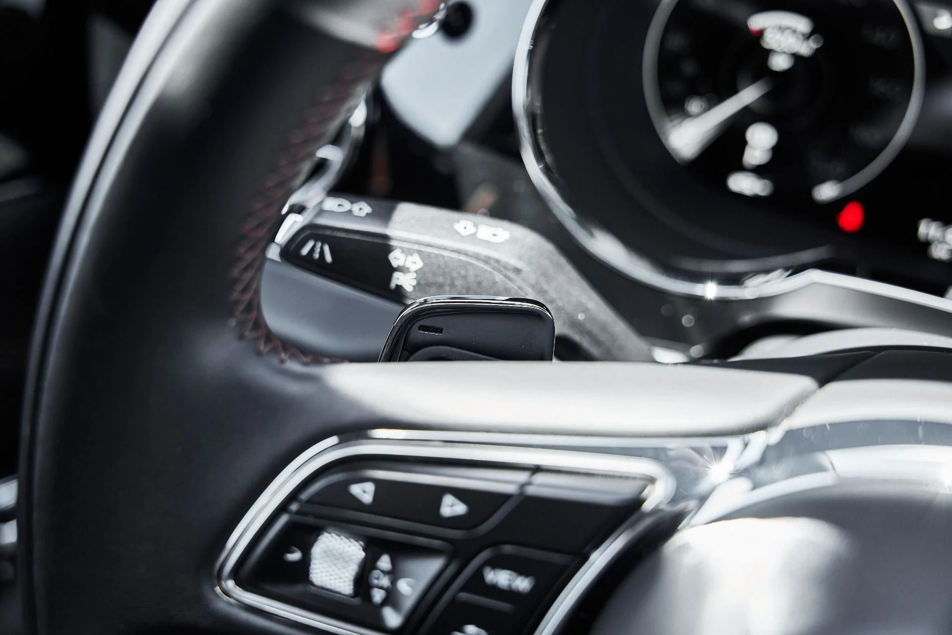 mph053_3596759144_Used_2021_Bentley_Bentayga_V8_1781575007_07419b2415