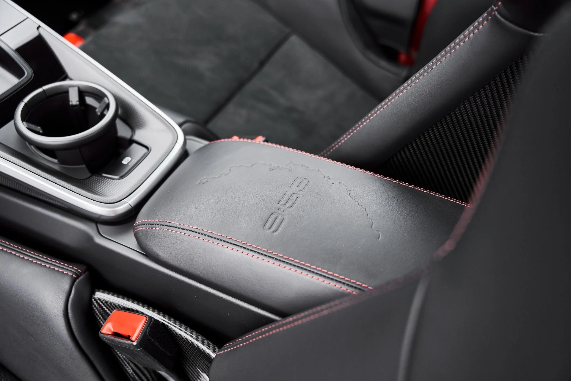 mph053_3621940455_Used_2024_Porsche_911_Turbo_S_1776446044_6a4171d33c