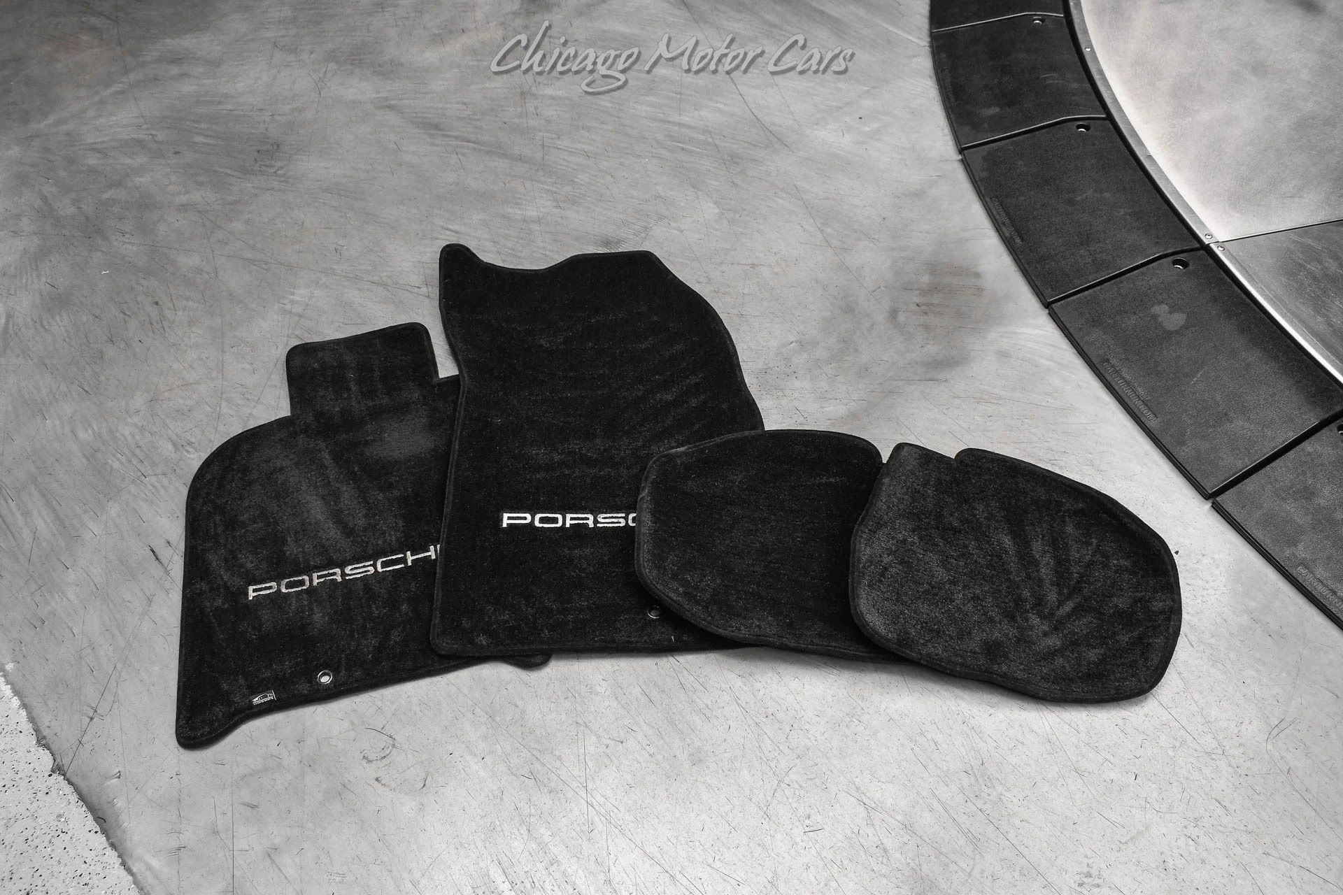 mph053_3621956457_13347_p54_l_7a5fb71696