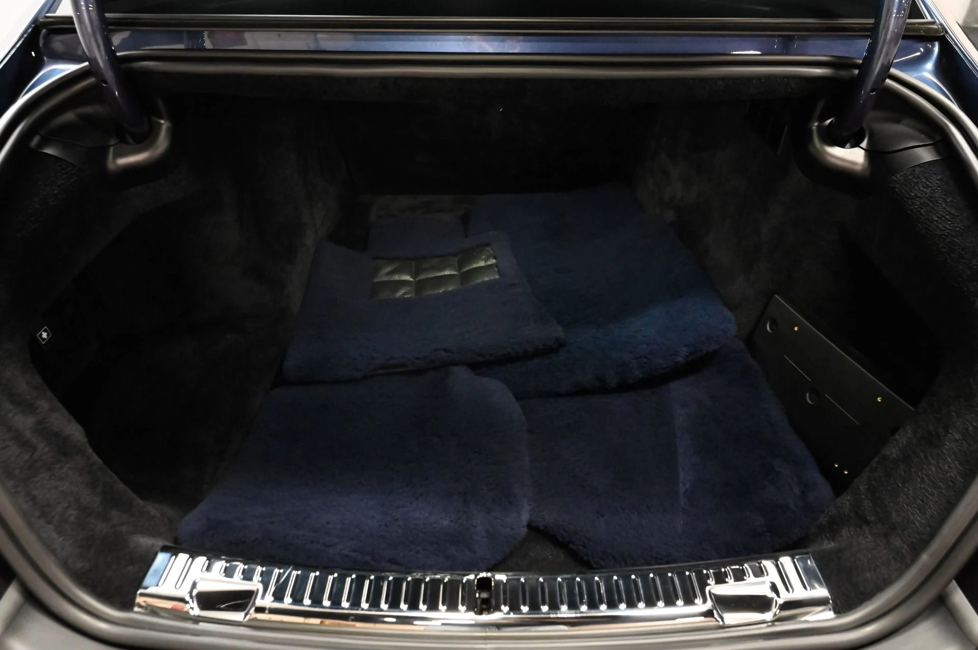mph053_3629505167_Used_2021_Rolls_Royce_Ghost_Base_1788893206_46a50ce843