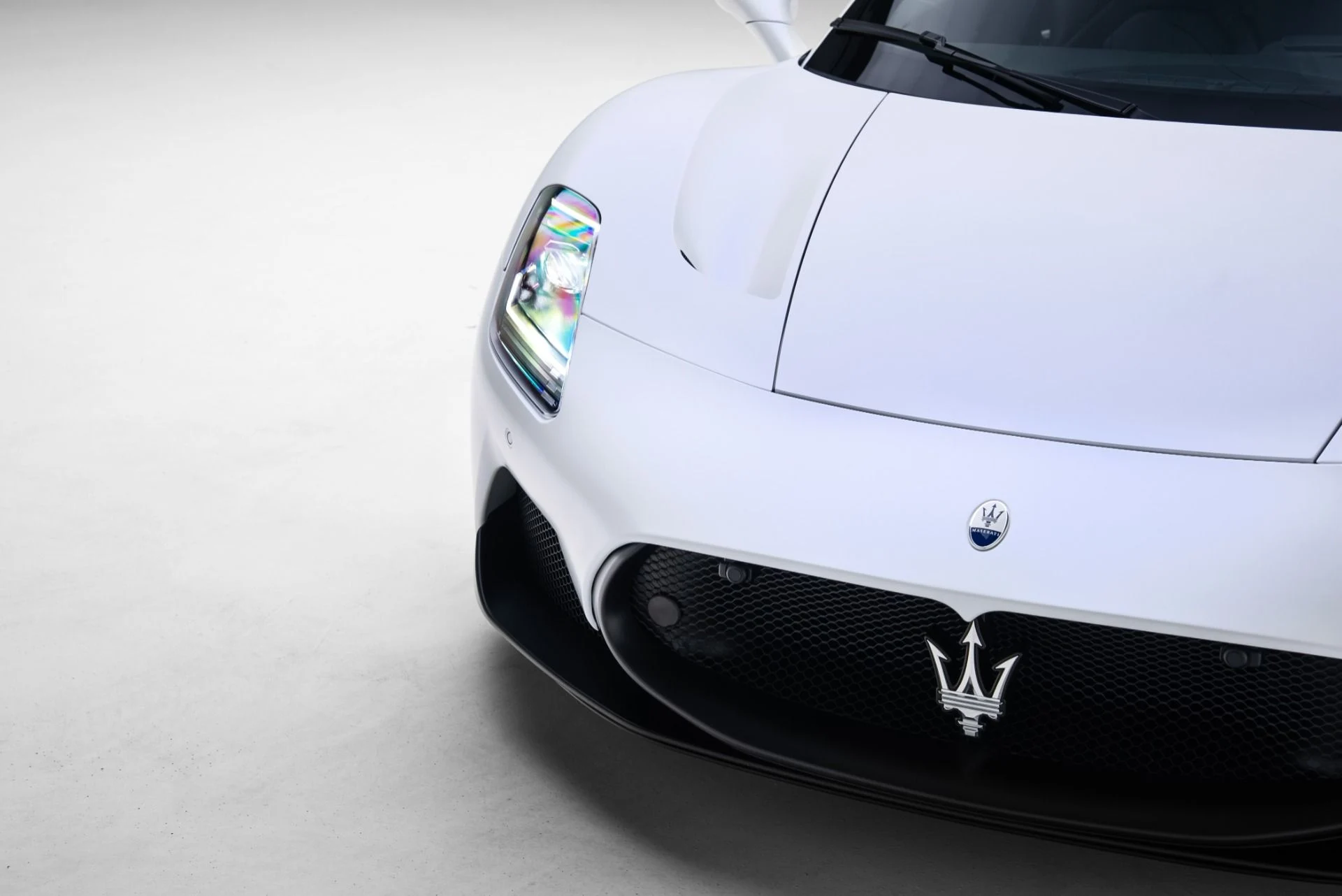 mph053_3699123472_Used_2023_Maserati_MC_20_1771372758_7c0b2d578c