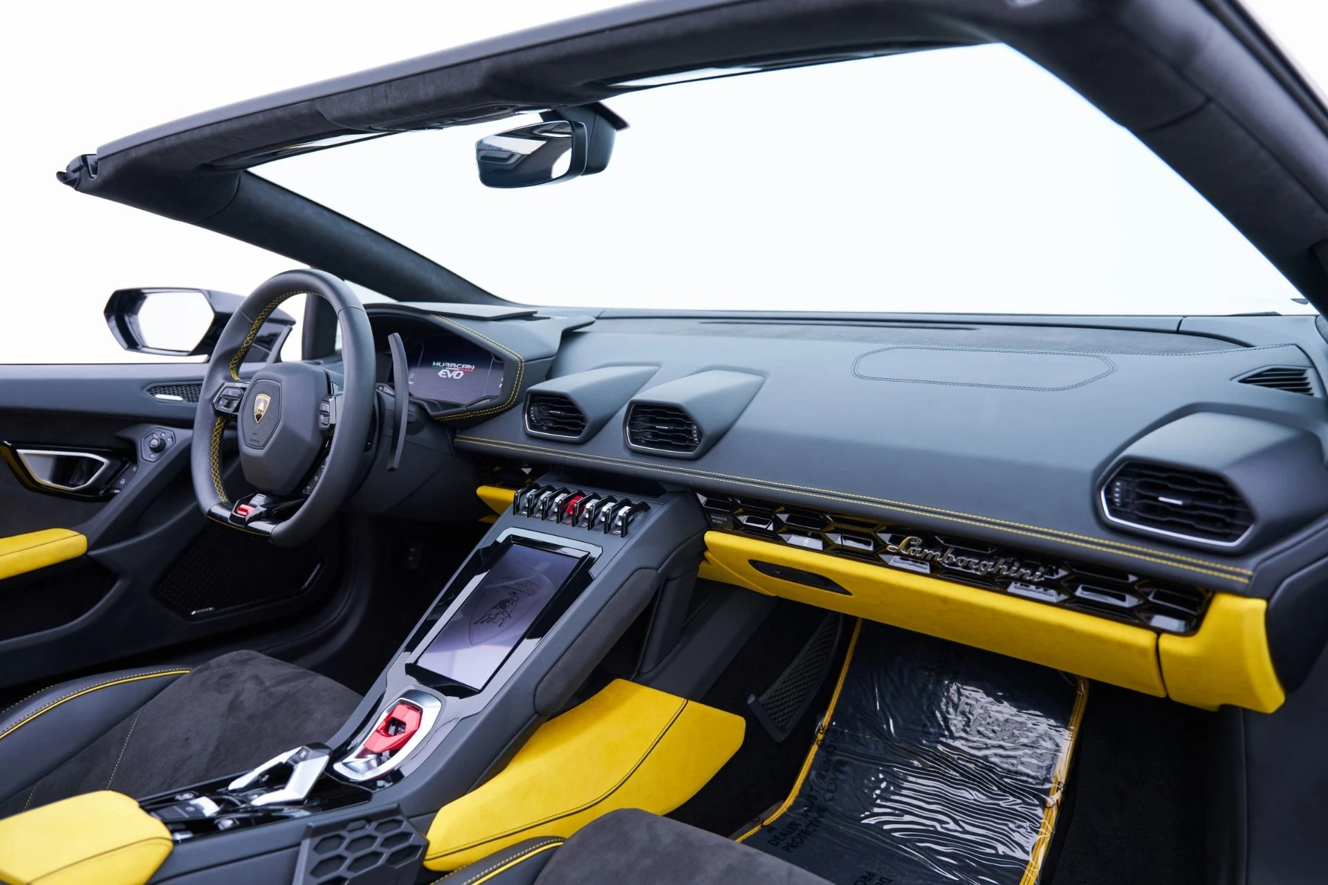 mph053_3721966009_Used_2024_Lamborghini_Huracan_1793135603_969e178def