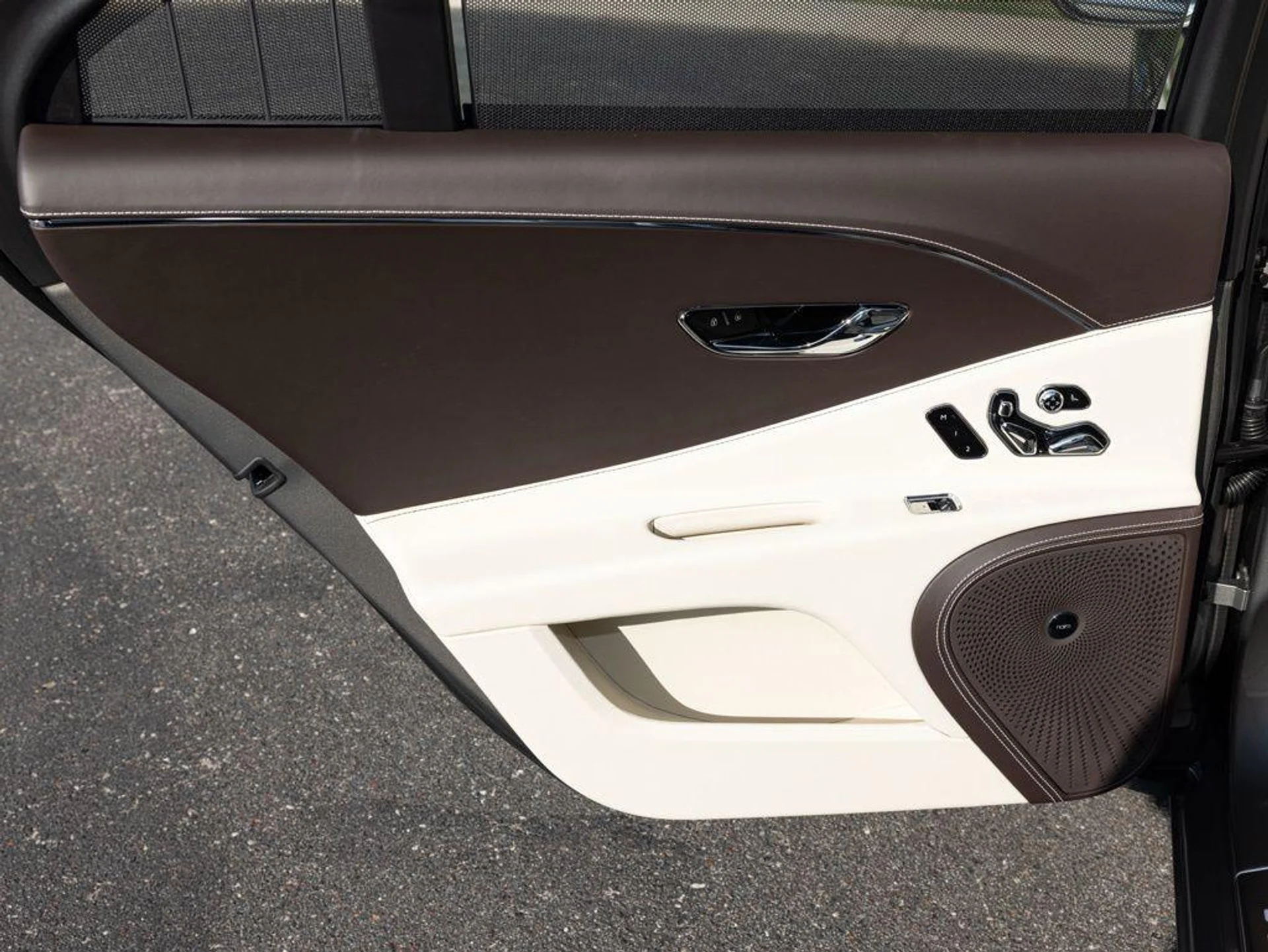 mph053_3730355941_514426019_69ea40eca250cd82d00a2455_4a3e0d0b26