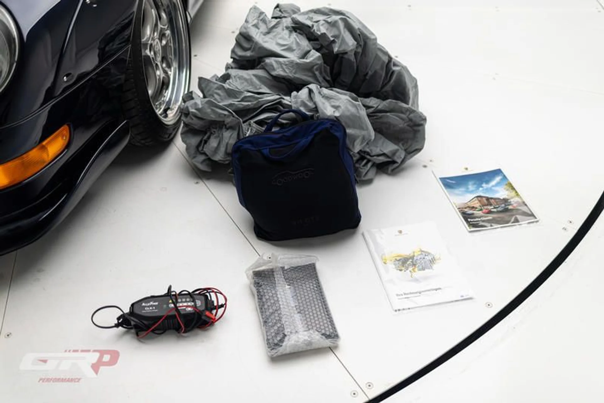 mph053_3749993802_C3696440_6_ED_3_49_CB_92_D8_B1_A70_FF_04_CB_8_ffff8aed00