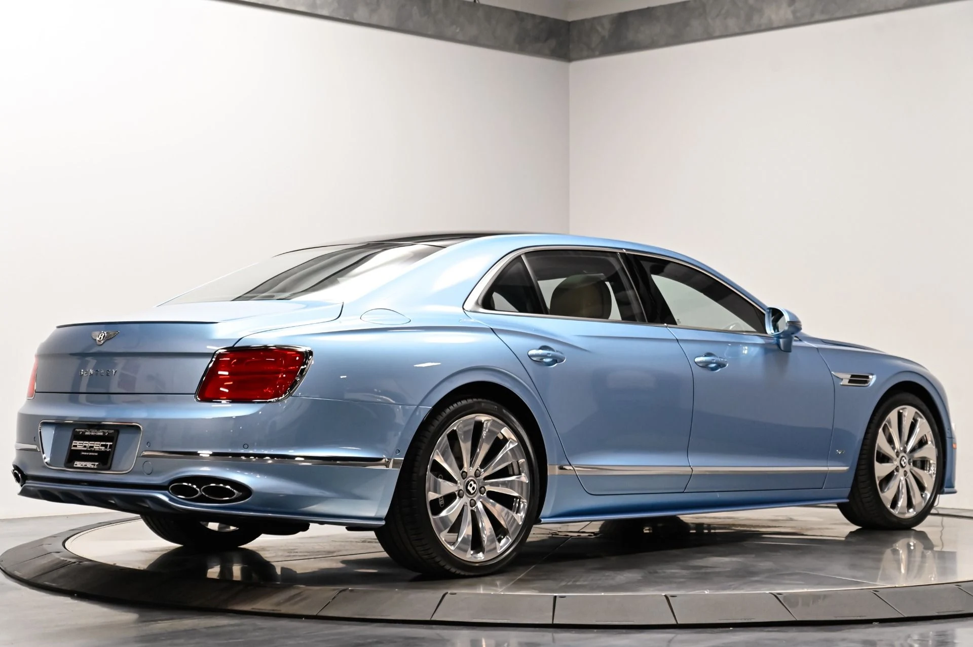 mph053_3765636539_Used_2022_Bentley_Flying_Spur_V8_1790876824_88484e6ad3