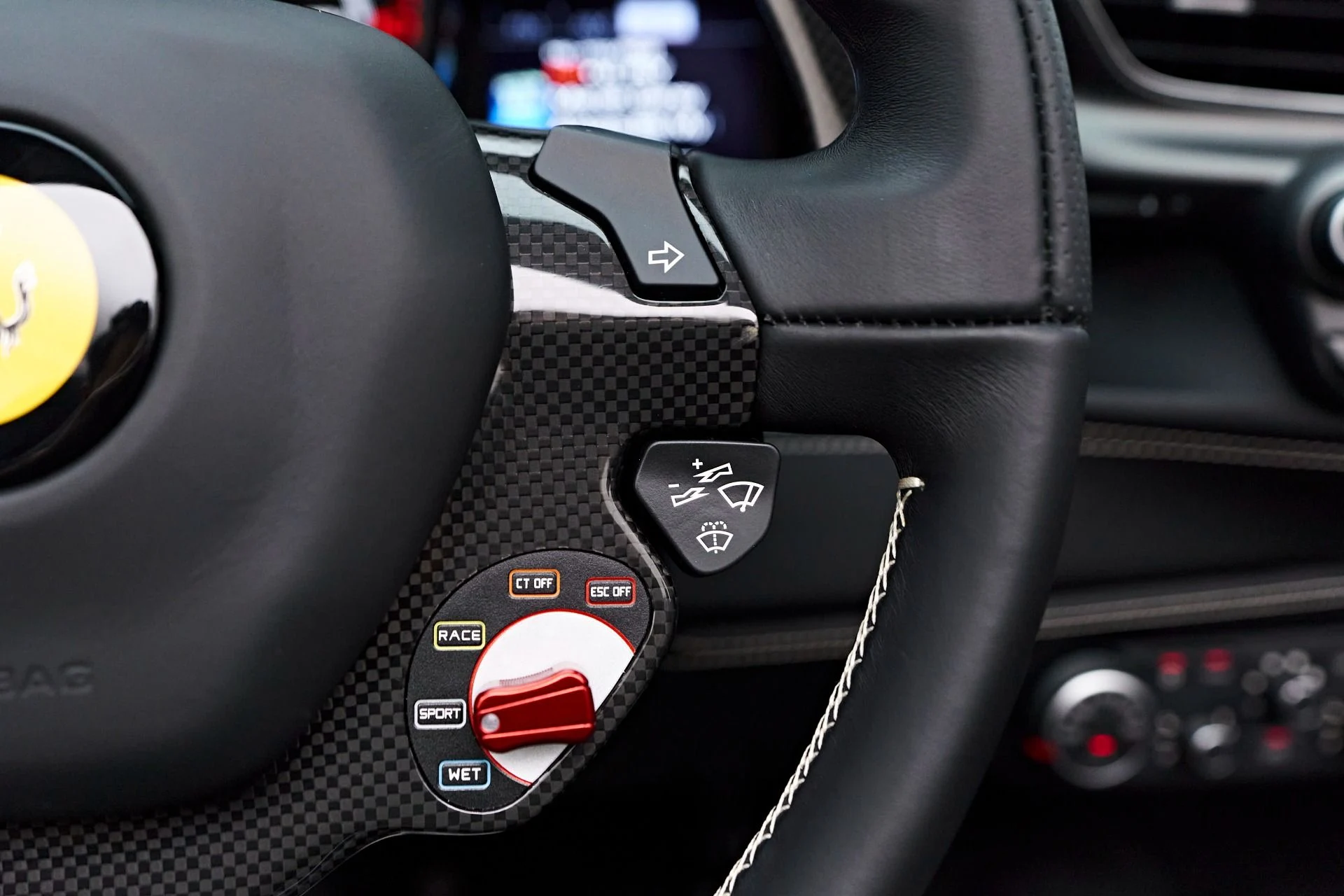 mph053_3770817109_Used_2018_Ferrari_488_Spider_Base_1717624092_7629bbee69