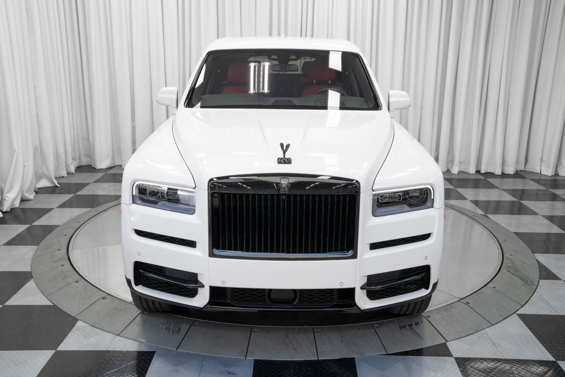 mph053_3773835900_Used_2023_Rolls_Royce_Cullinan_Black_Badge_Two_Tone_Interior_Starlight_Headliner_1762810213_6791bbe7e5