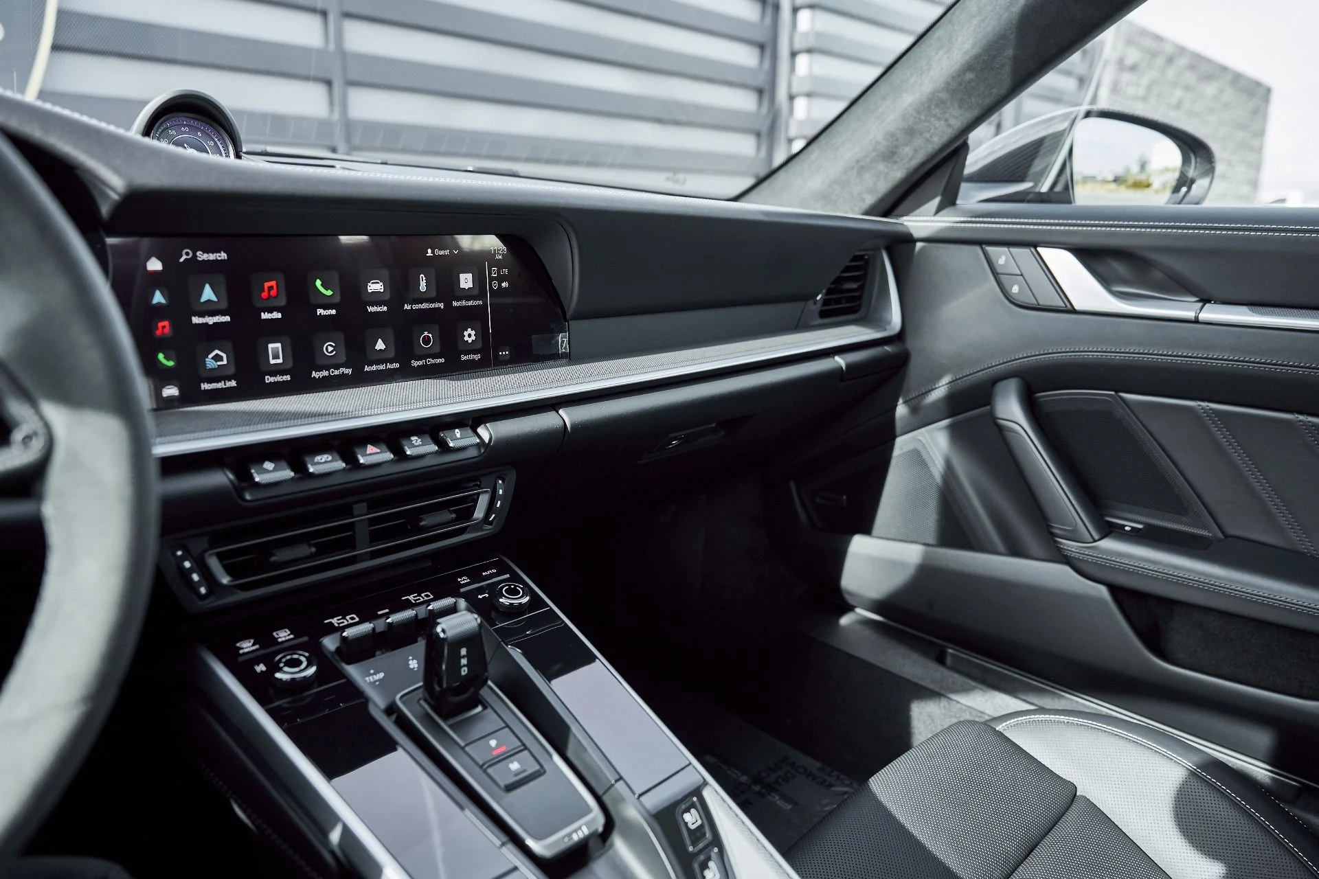 mph053_3791594446_Used_2024_Porsche_911_Turbo_1767745786_f74e6c6a1a