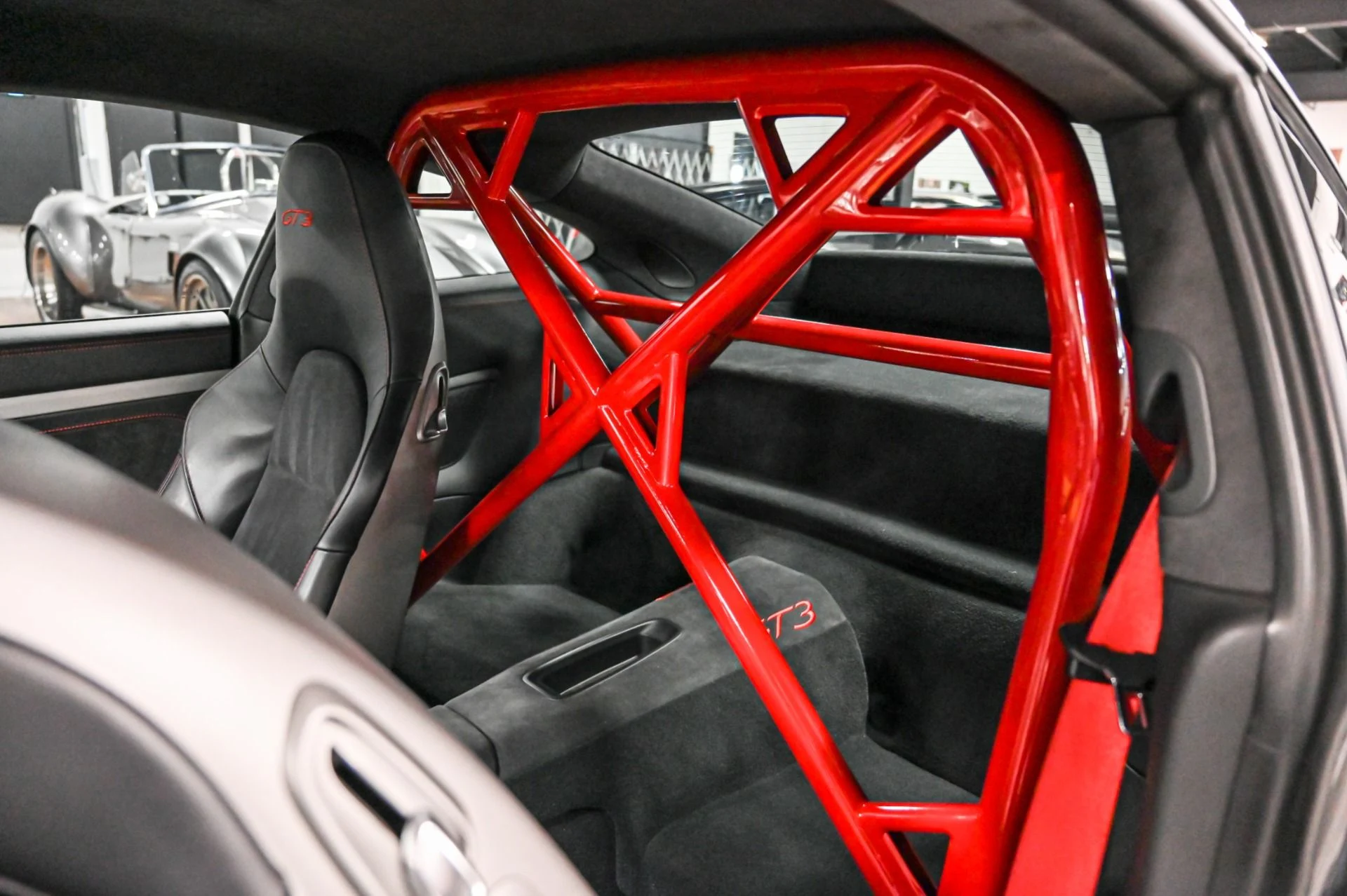 mph053_3825993525_Used_2015_Porsche_911_GT_3_1749853889_3fad65964b