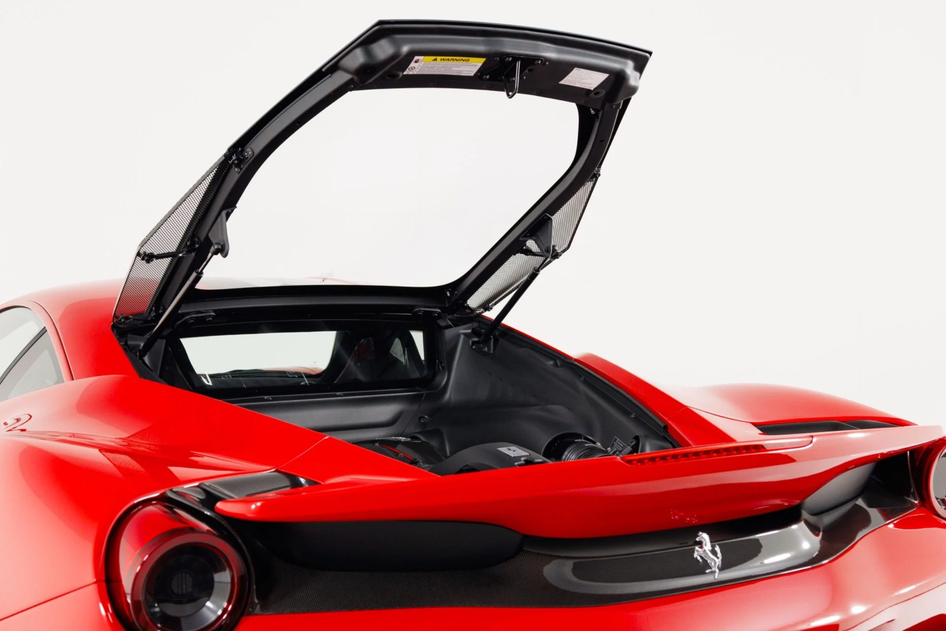 mph053_3859981874_Used_2020_Ferrari_488_Pista_1775511012_34a382de3e