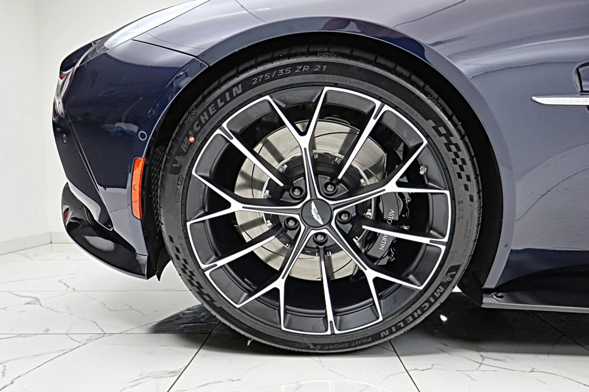 mph053_3875024968_New_2026_Aston_Martin_Vantage_S_Roadster_3f65bcdc96